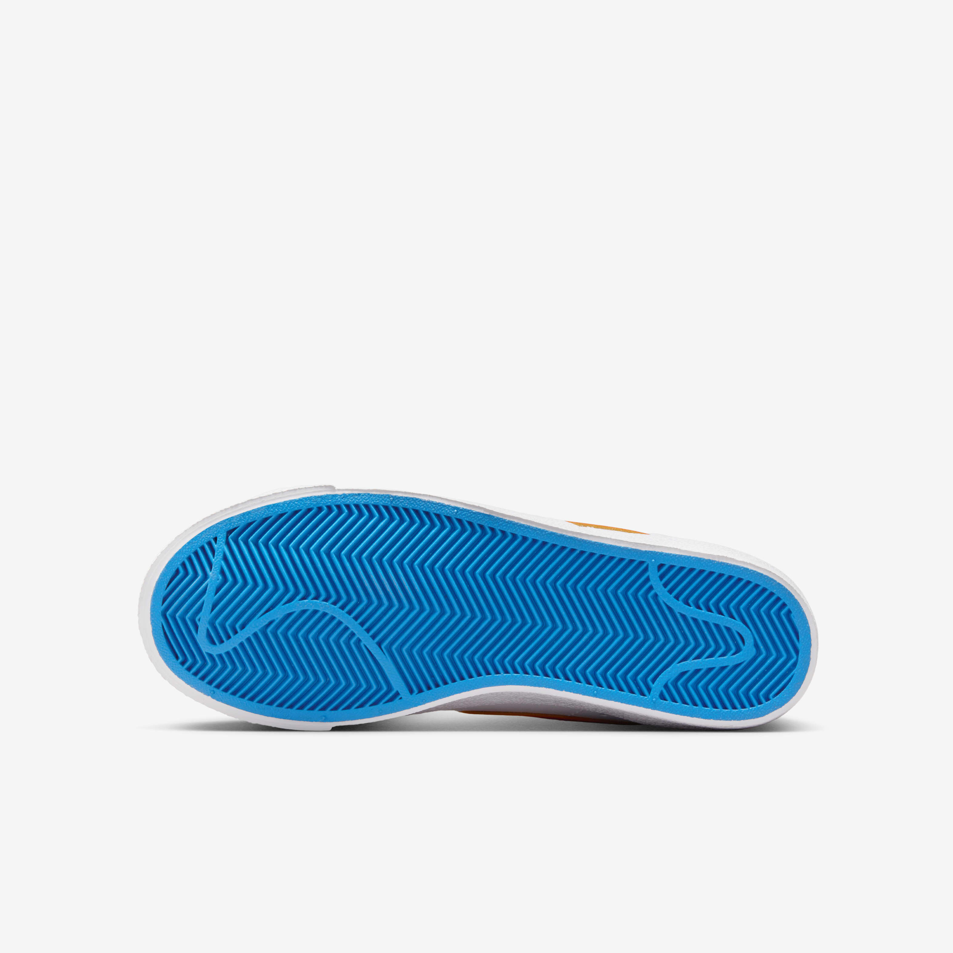 Nike Blazer Mid '77 image number 1