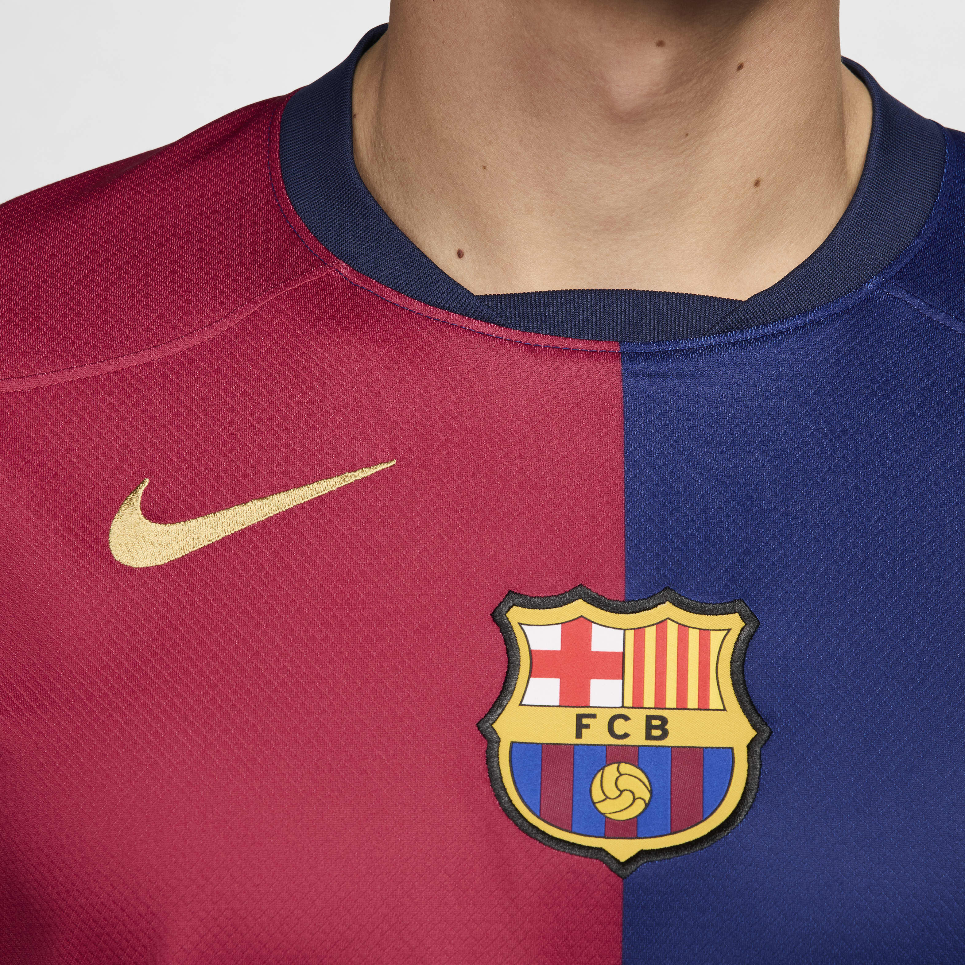 Buy F.C. Barcelona 2024 25 Stadium Home Men s Nike Dri FIT Football Replica Shirt Nike Kuwait Official