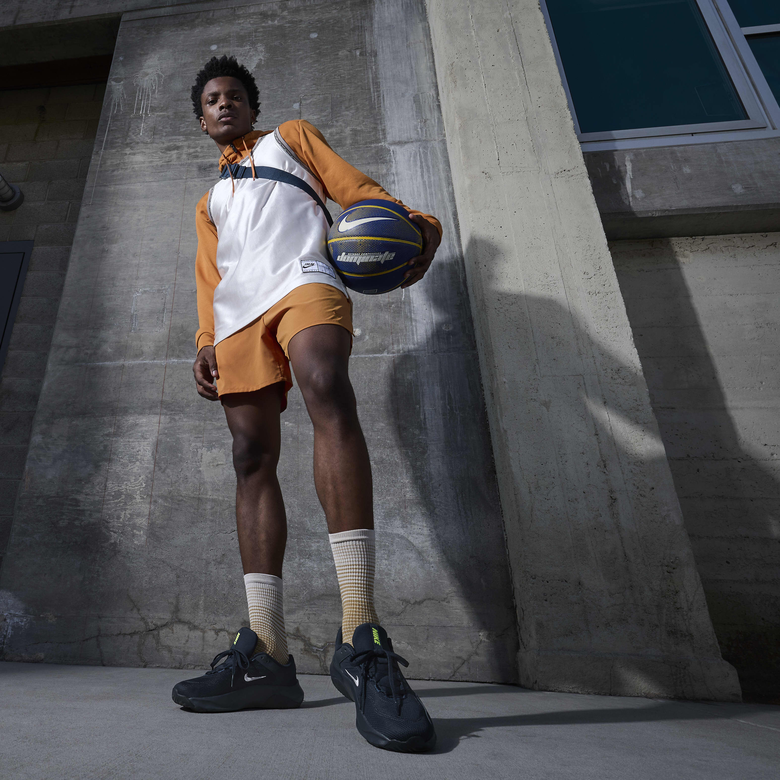 Nike Legend Essential 3 Next Nature image number 9