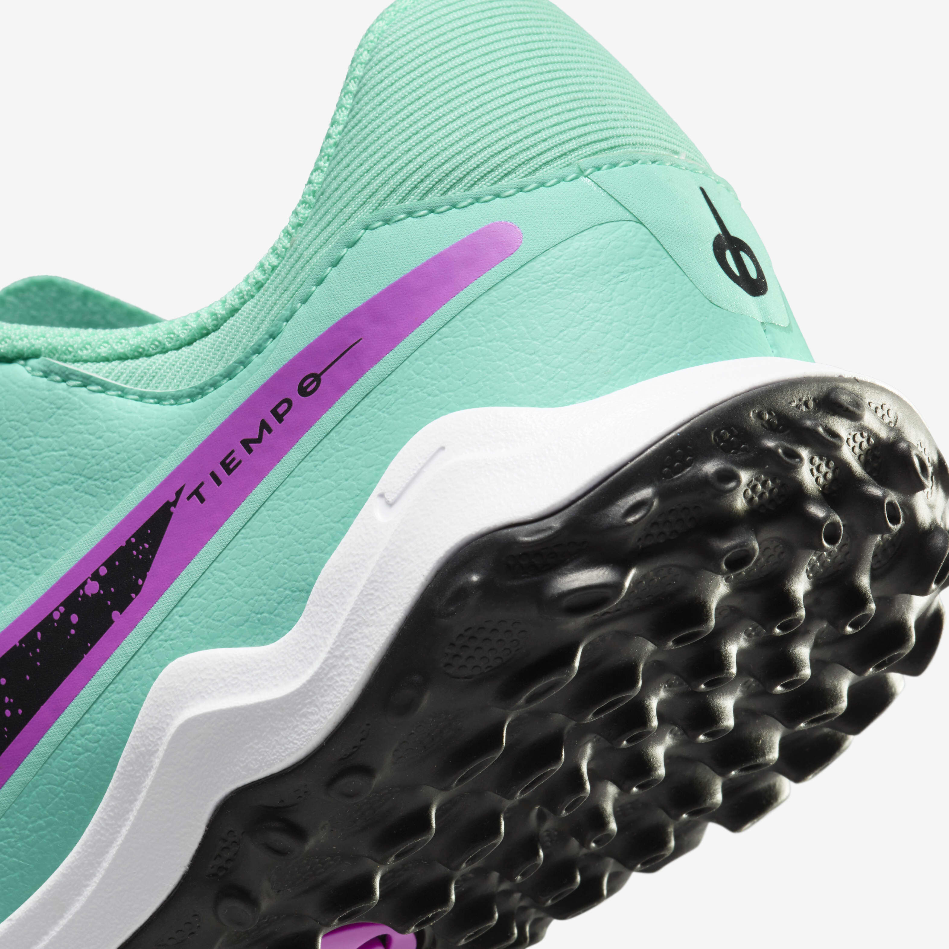 Nike legend react junior cheap