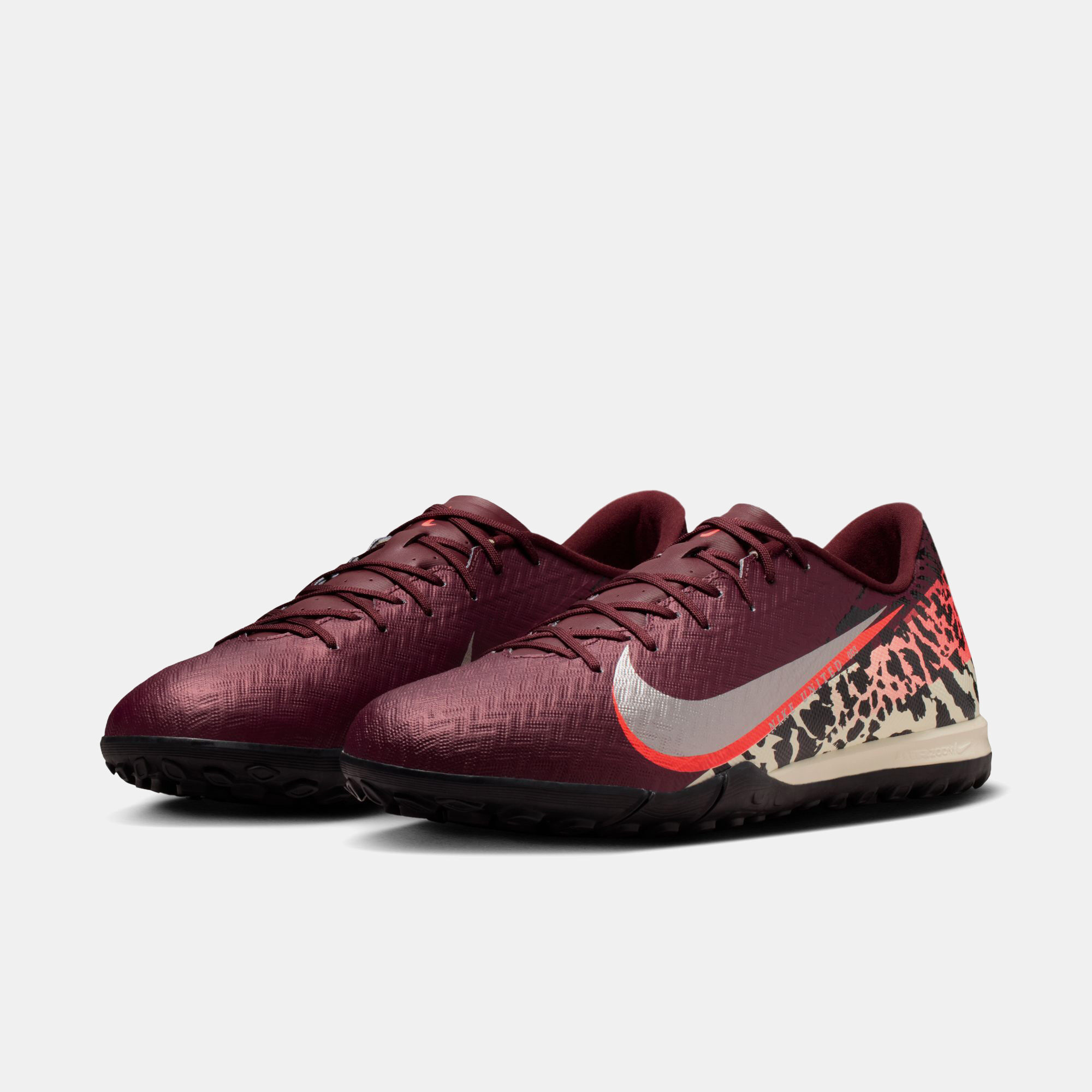 Nike United Mercurial Vapor 16 Academy image number 2