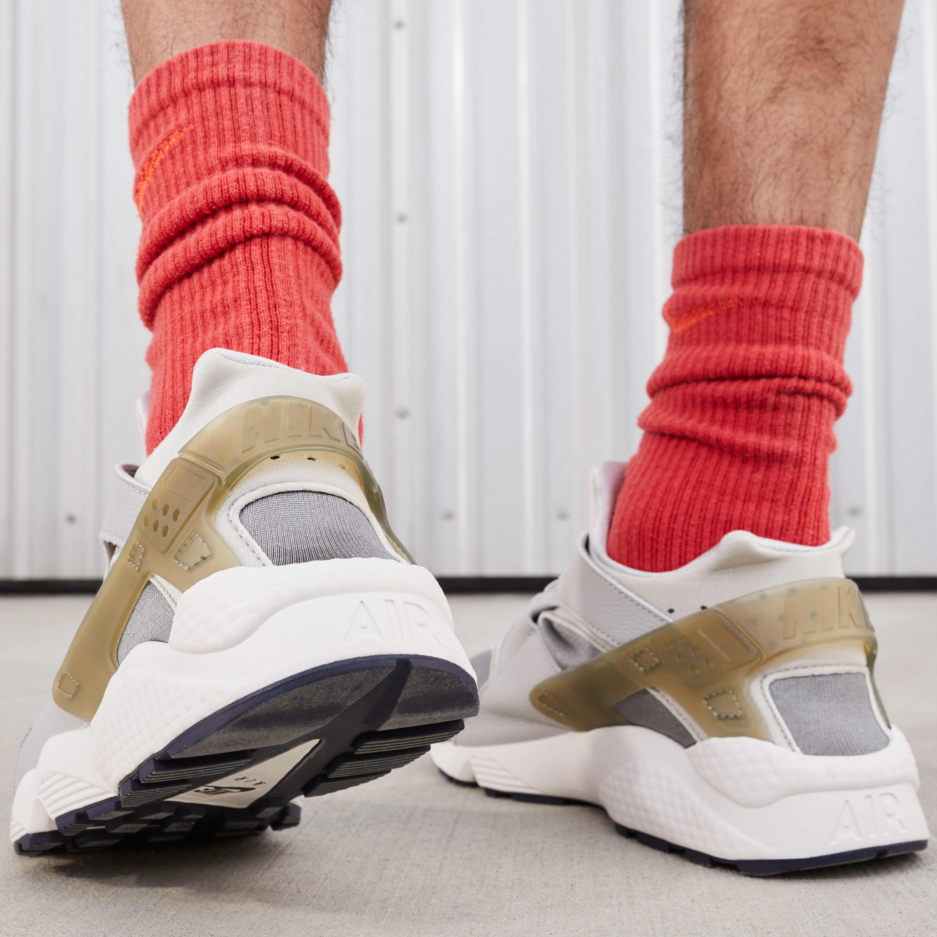 نايكي اير هواراتشي image number 10