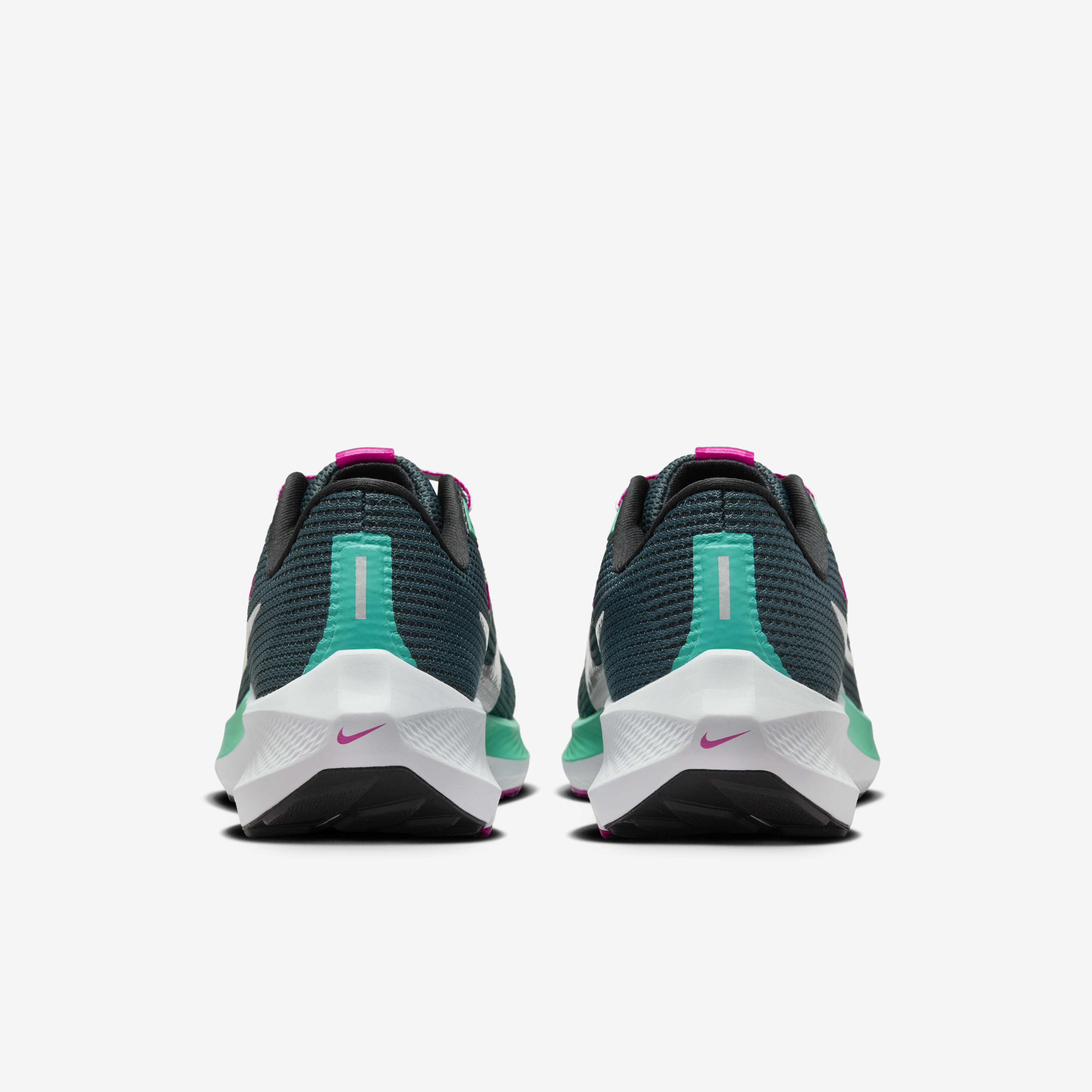 Nike Pegasus 40 image number 5