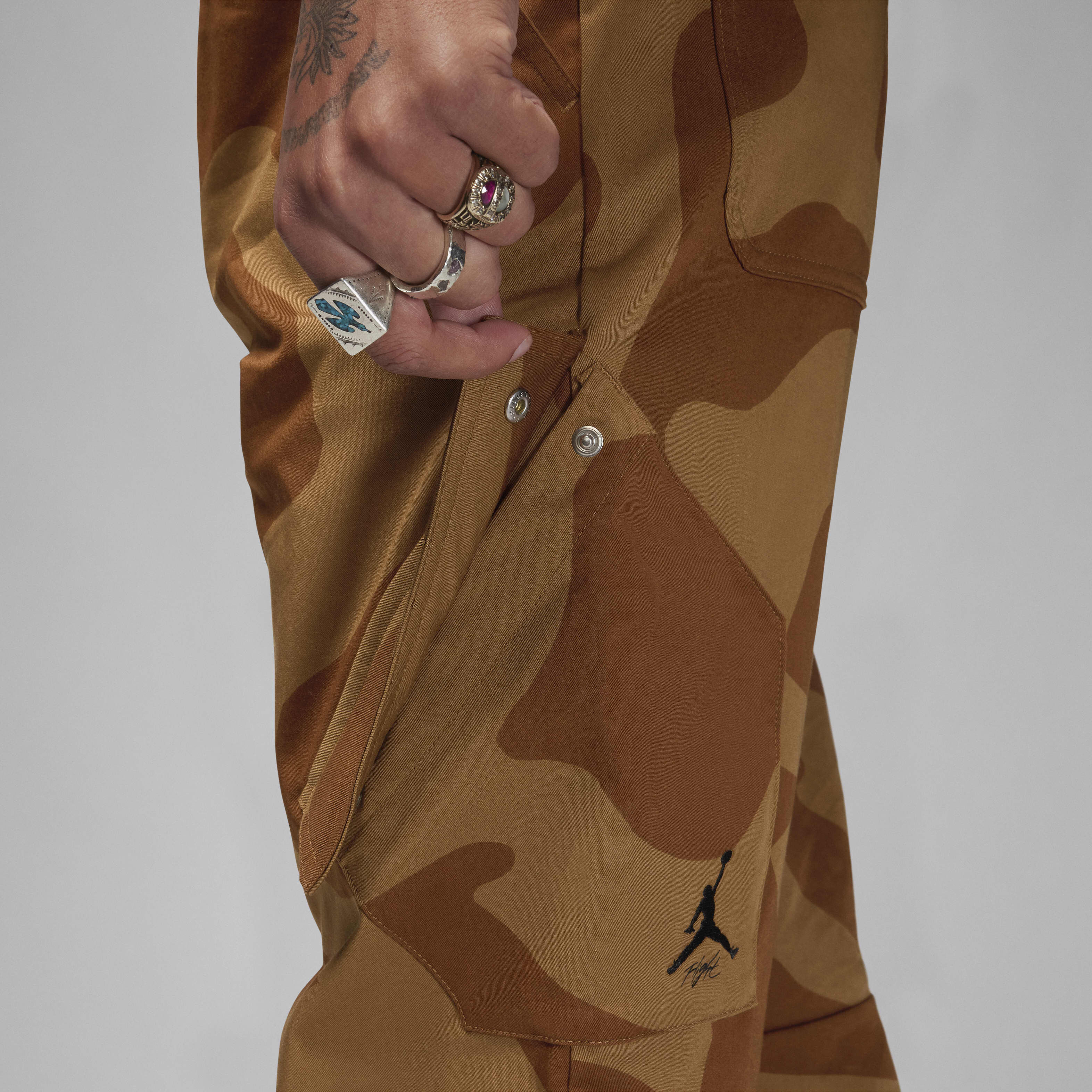 Jordan Essentials Chicago image number 3