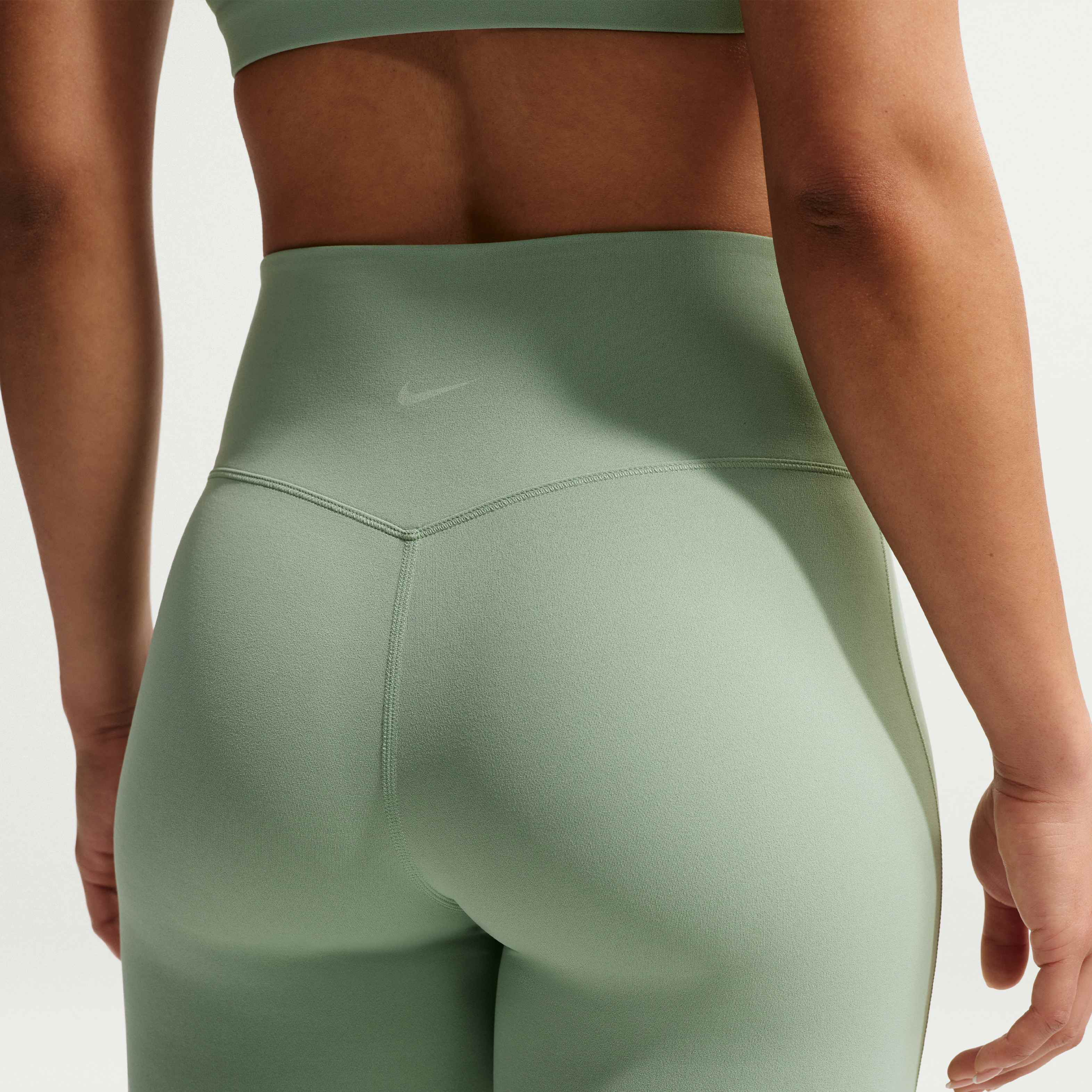 Nike Zenvy image number 2