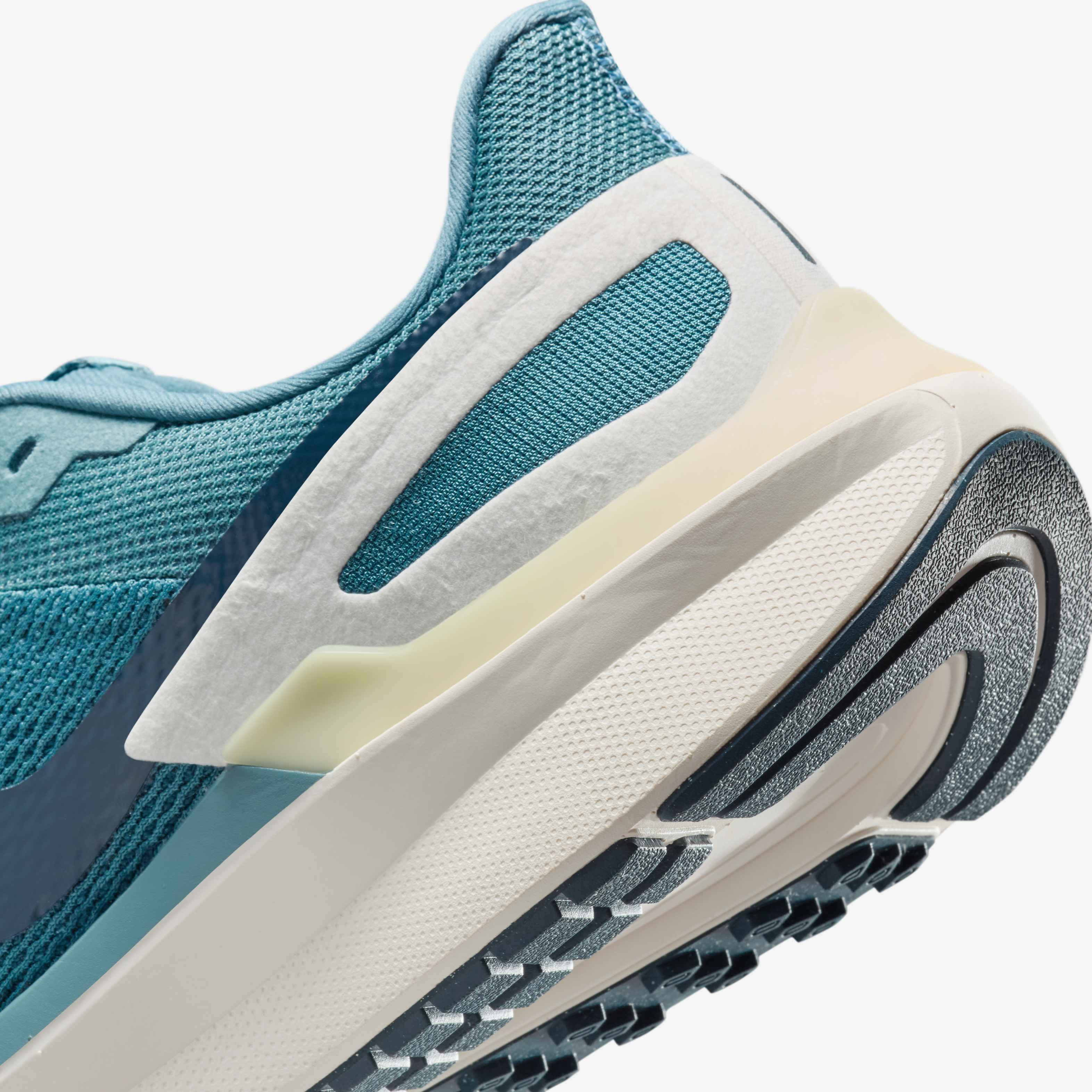 Nike Structure 25 image number 7