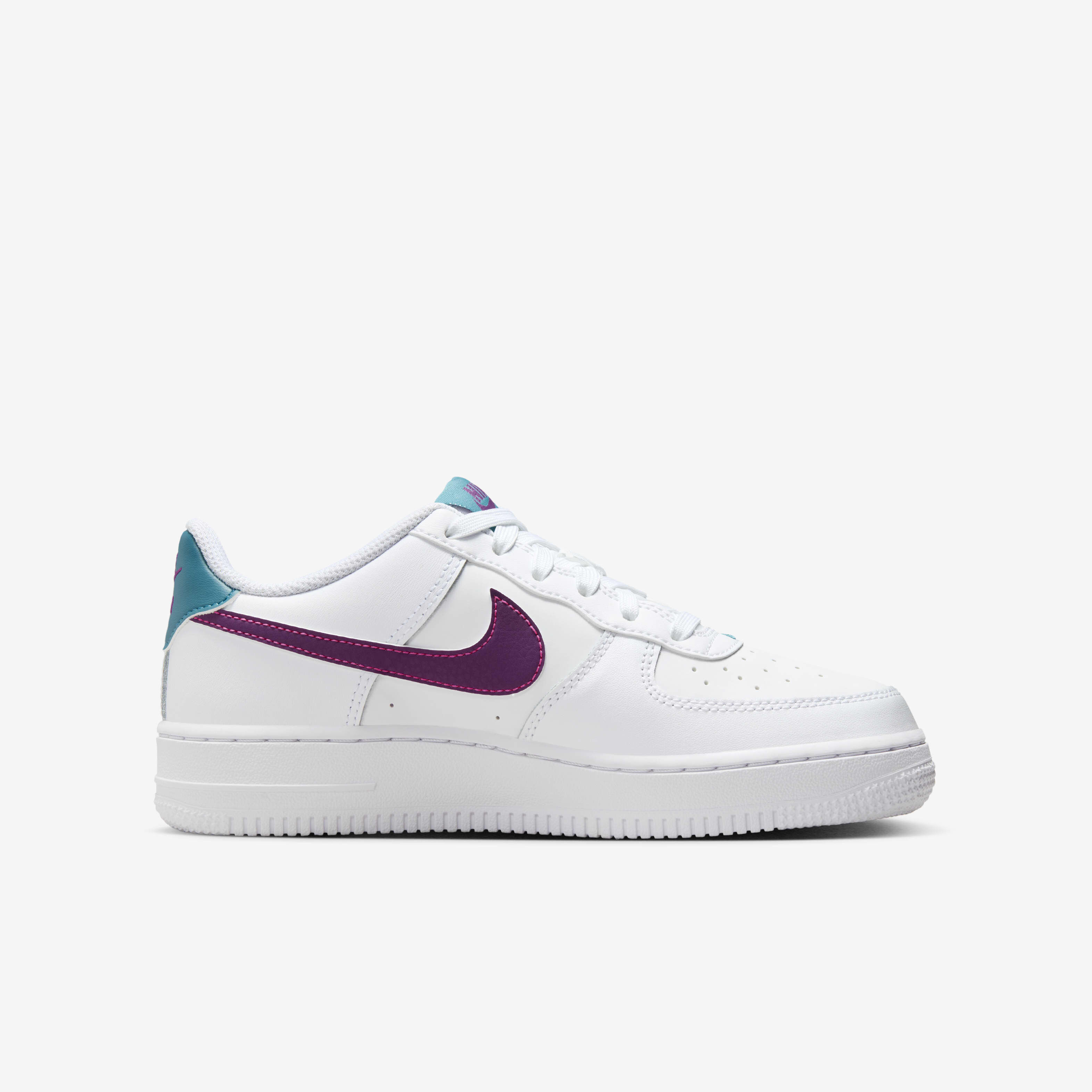 Nike Air Force 1 image number 2
