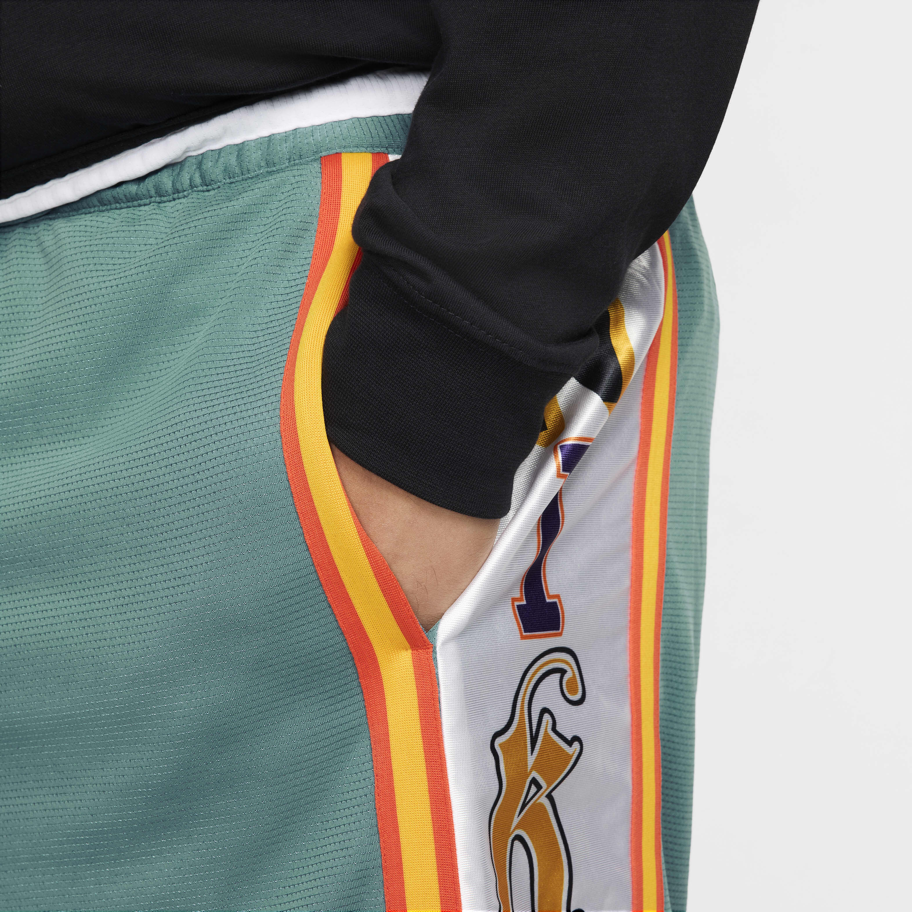 Nike Dri-FIT DNA image number 10