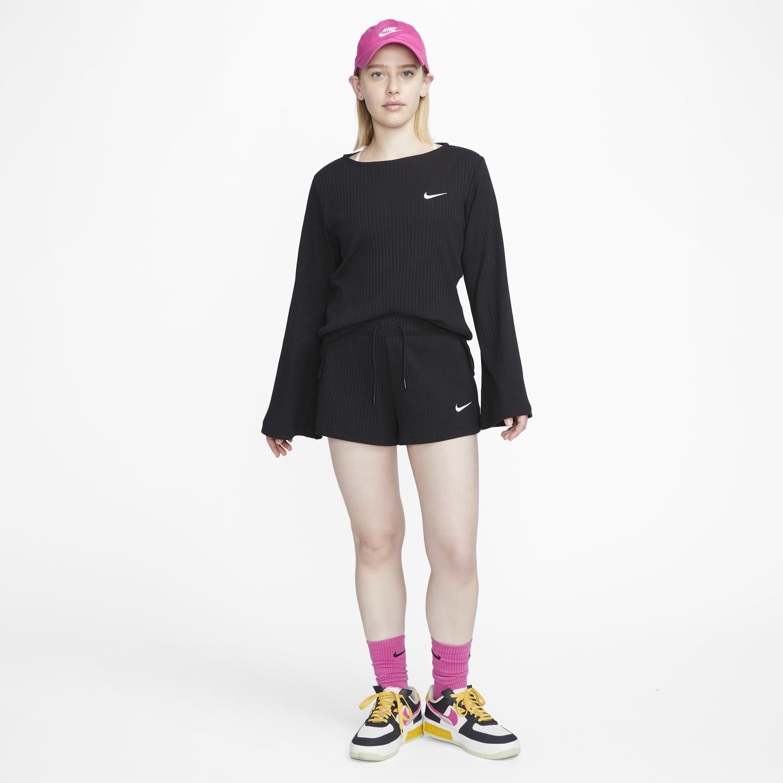 نايكي سبورتسوير image number 4