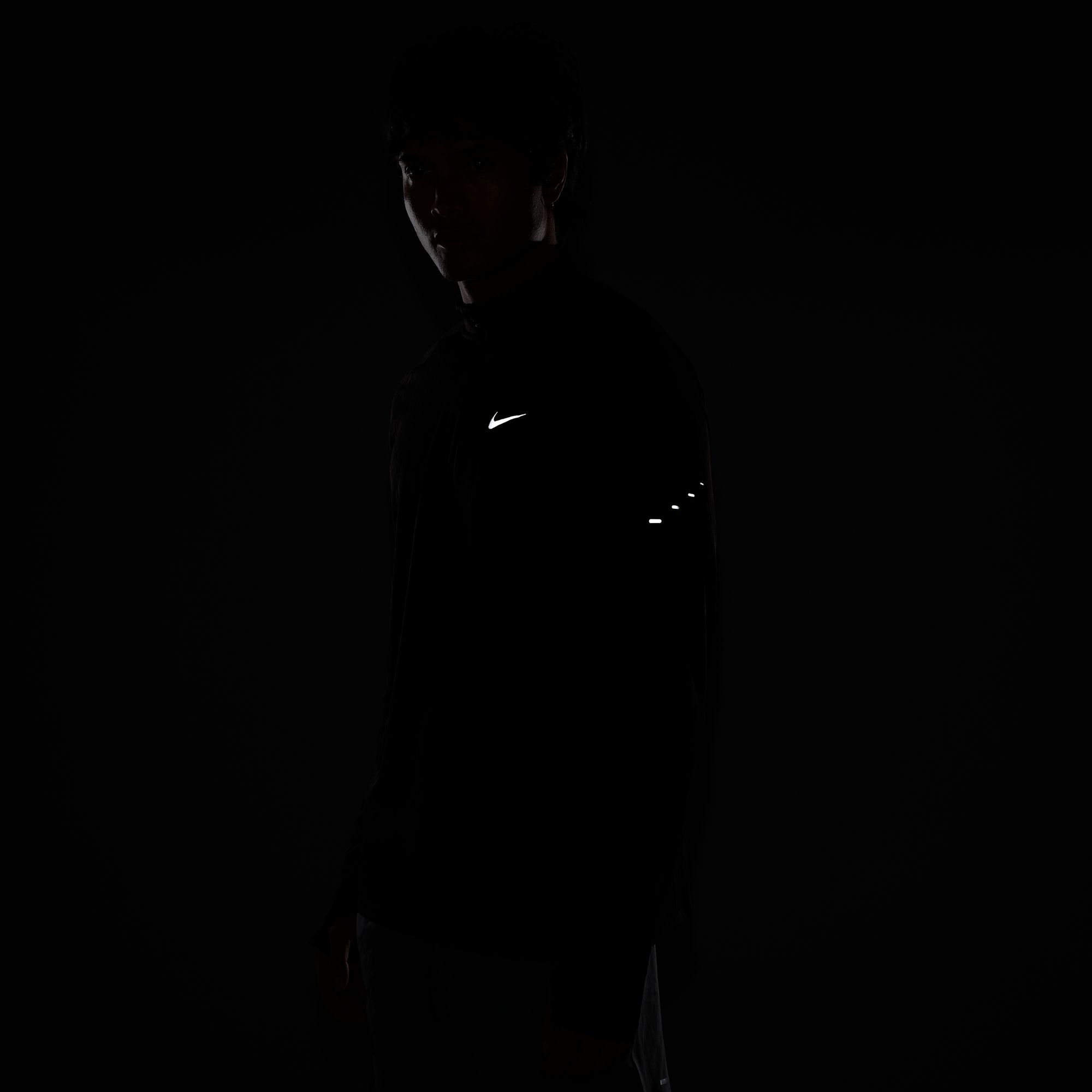 Zoom image