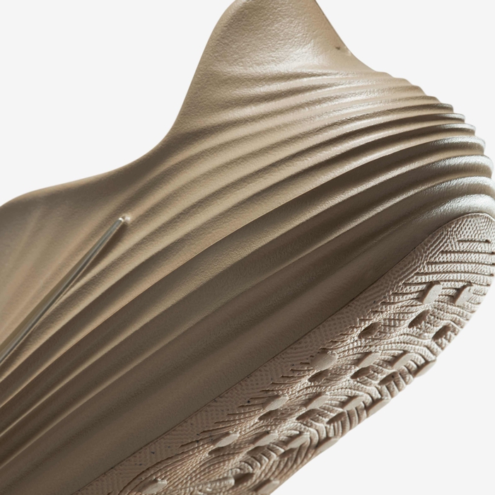 نايكي رياكت اكس ريجوفن 8 image number 7 نايكي رياكت اكس ريجوفن 8 image number 7