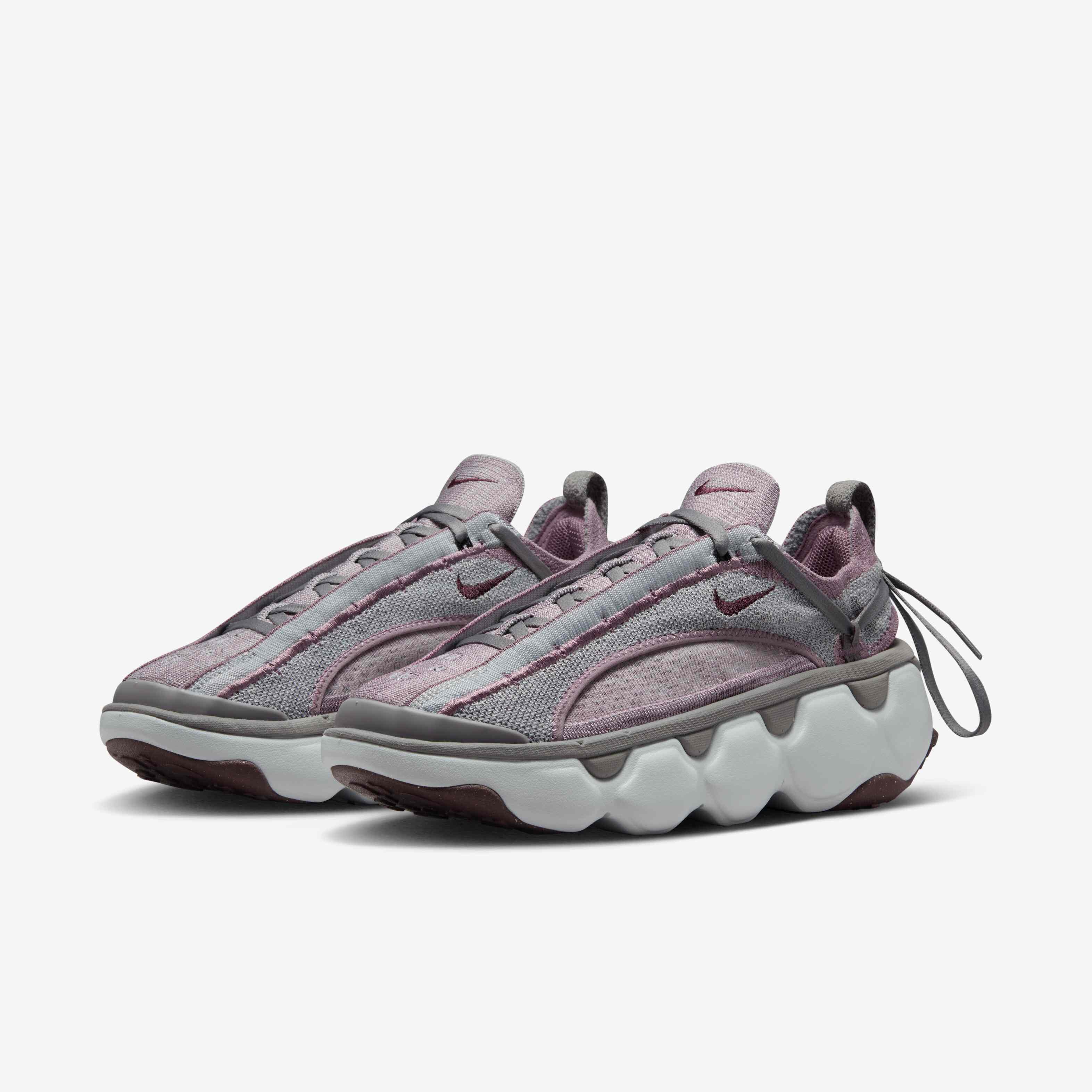 Nike Flyknit Bloom image number 4