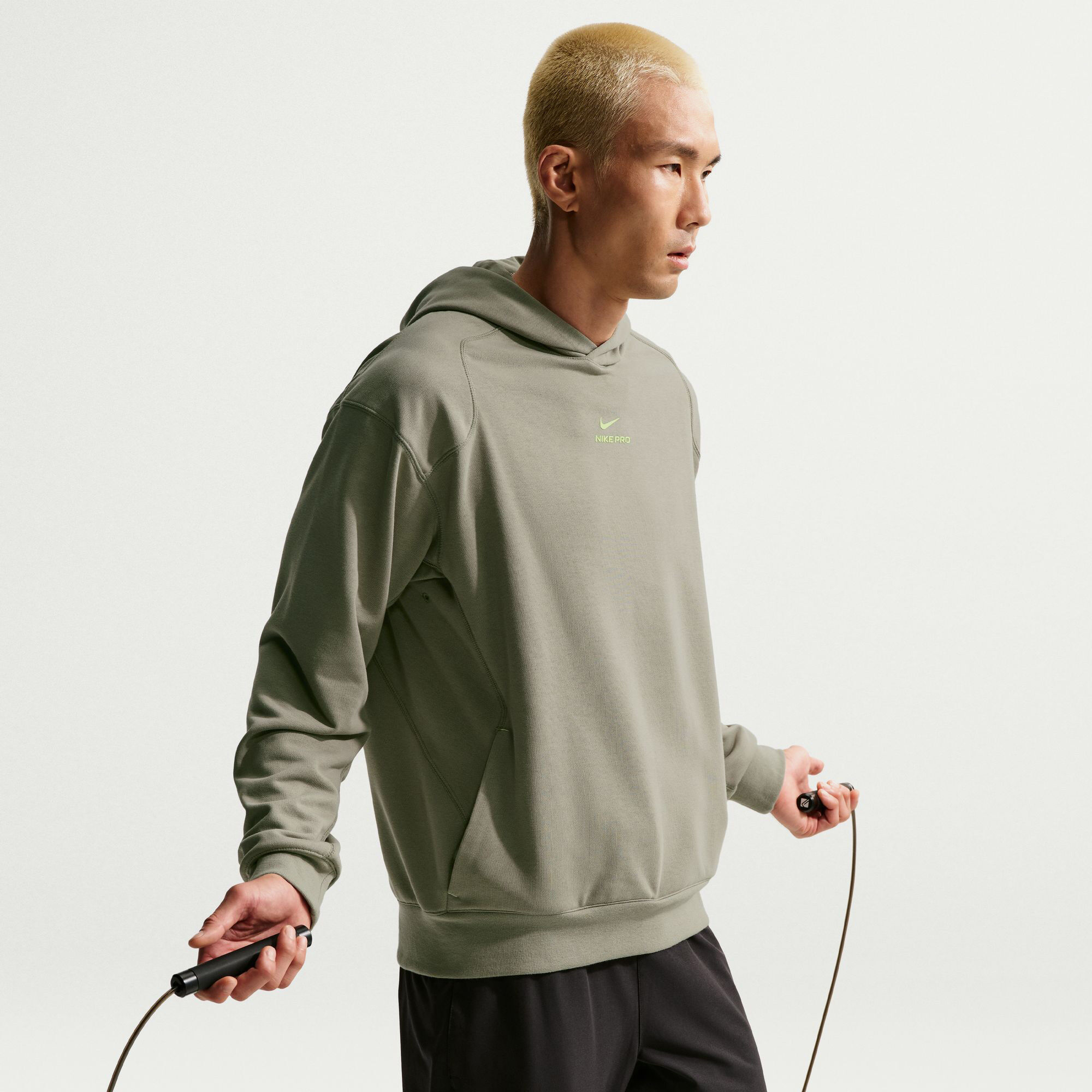 Nike Pro image number 2