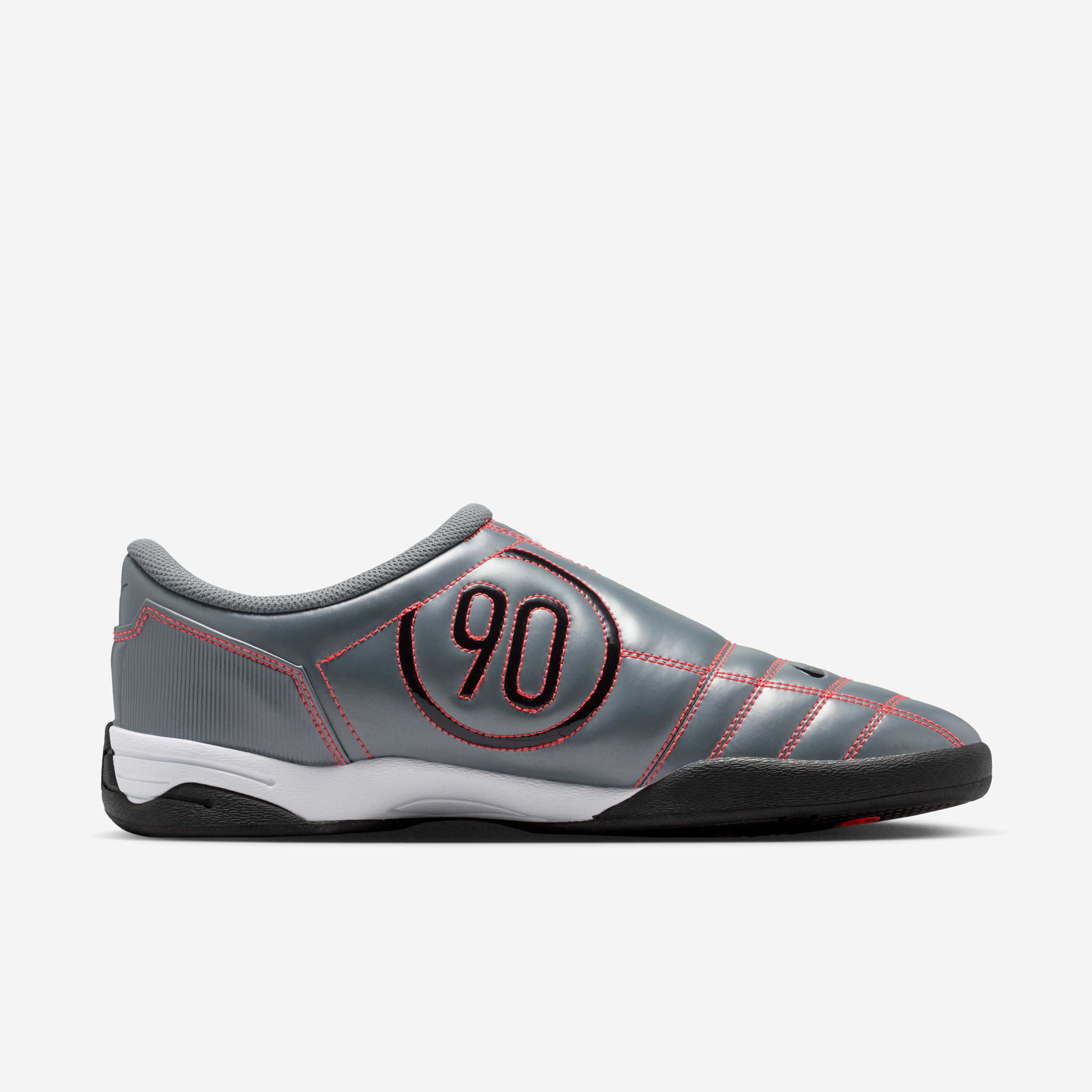 نايكي توتال 90 image number 2
