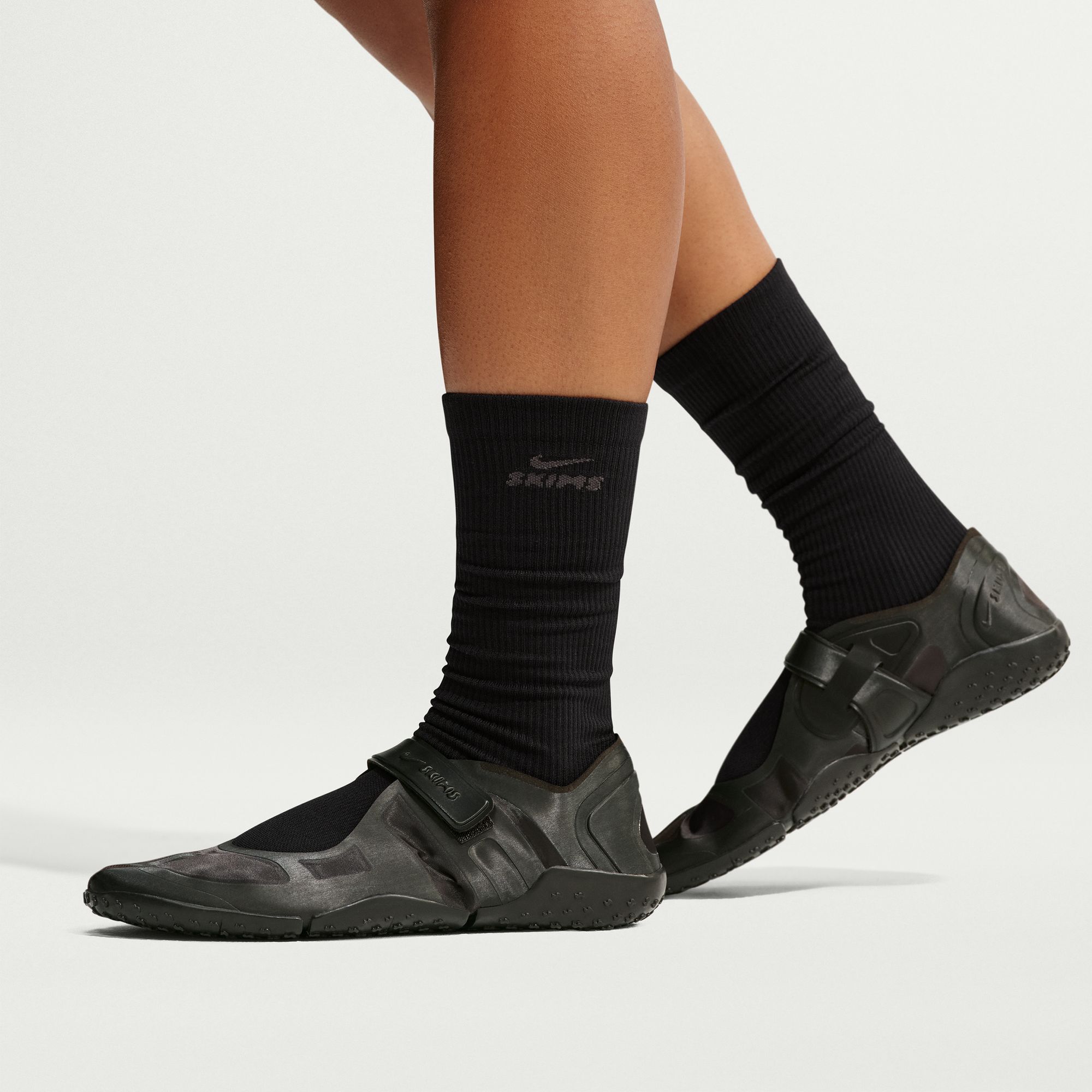 NikeSKIMS Rift image number 5