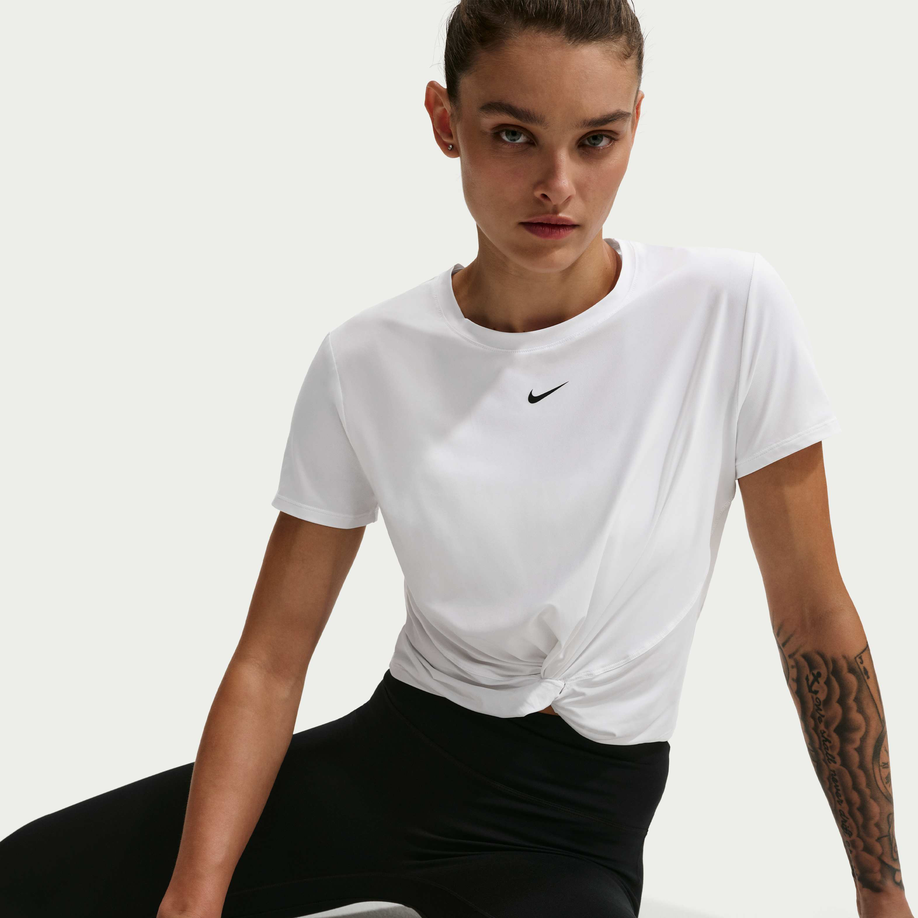 Nike One Classic Twist image number 2