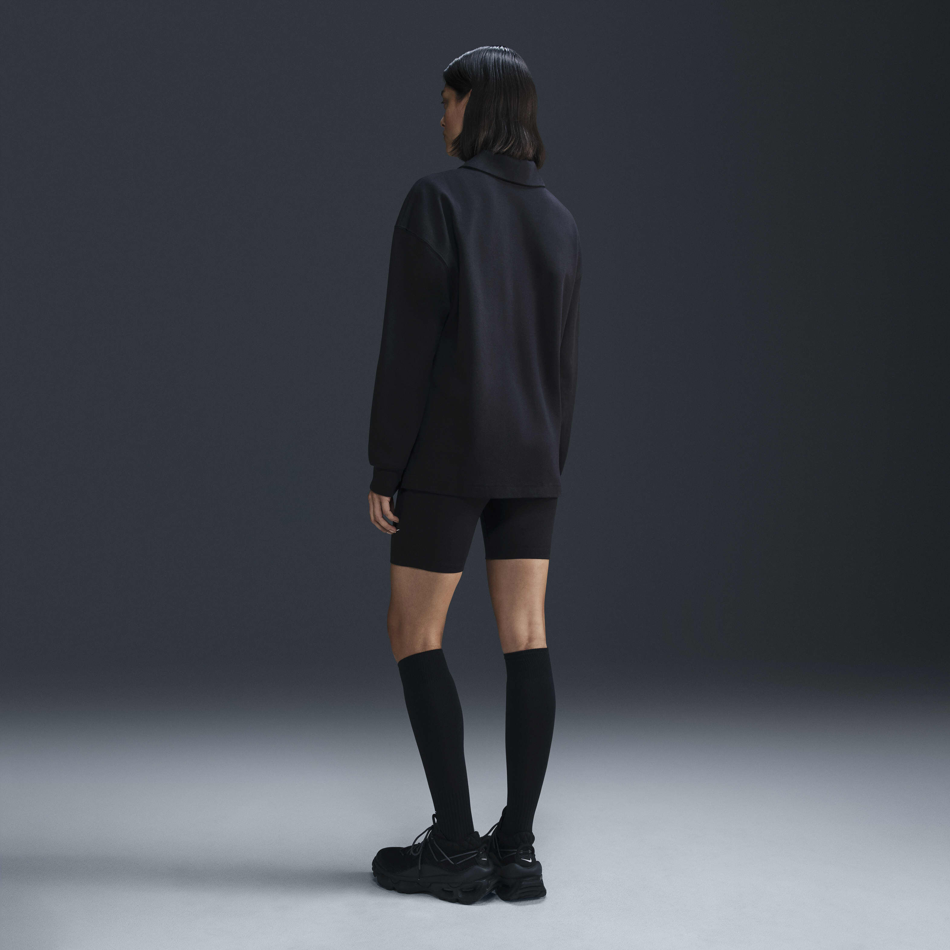 Nike Sportswear Essential image number 4