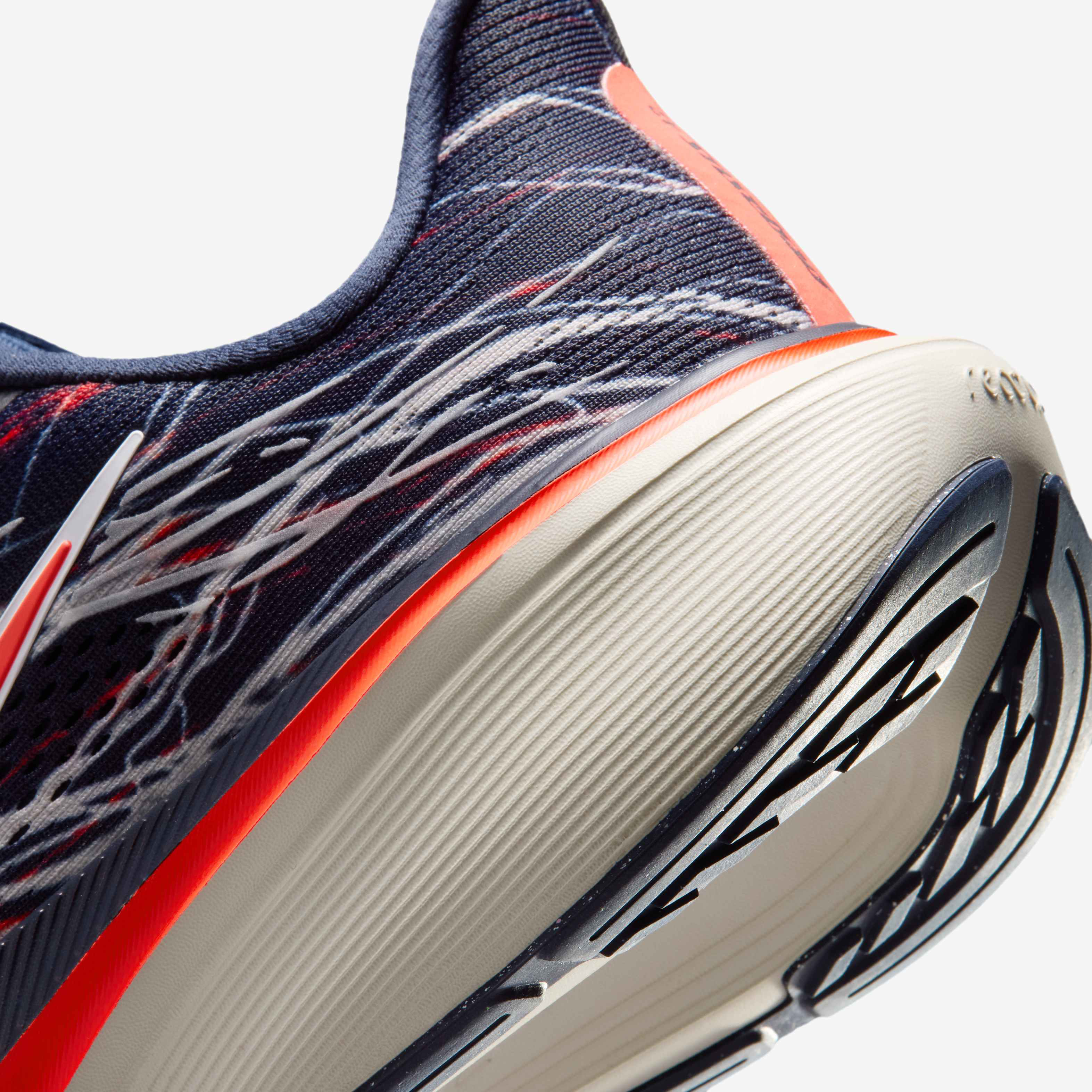 Nike Pegasus 42 image number 7