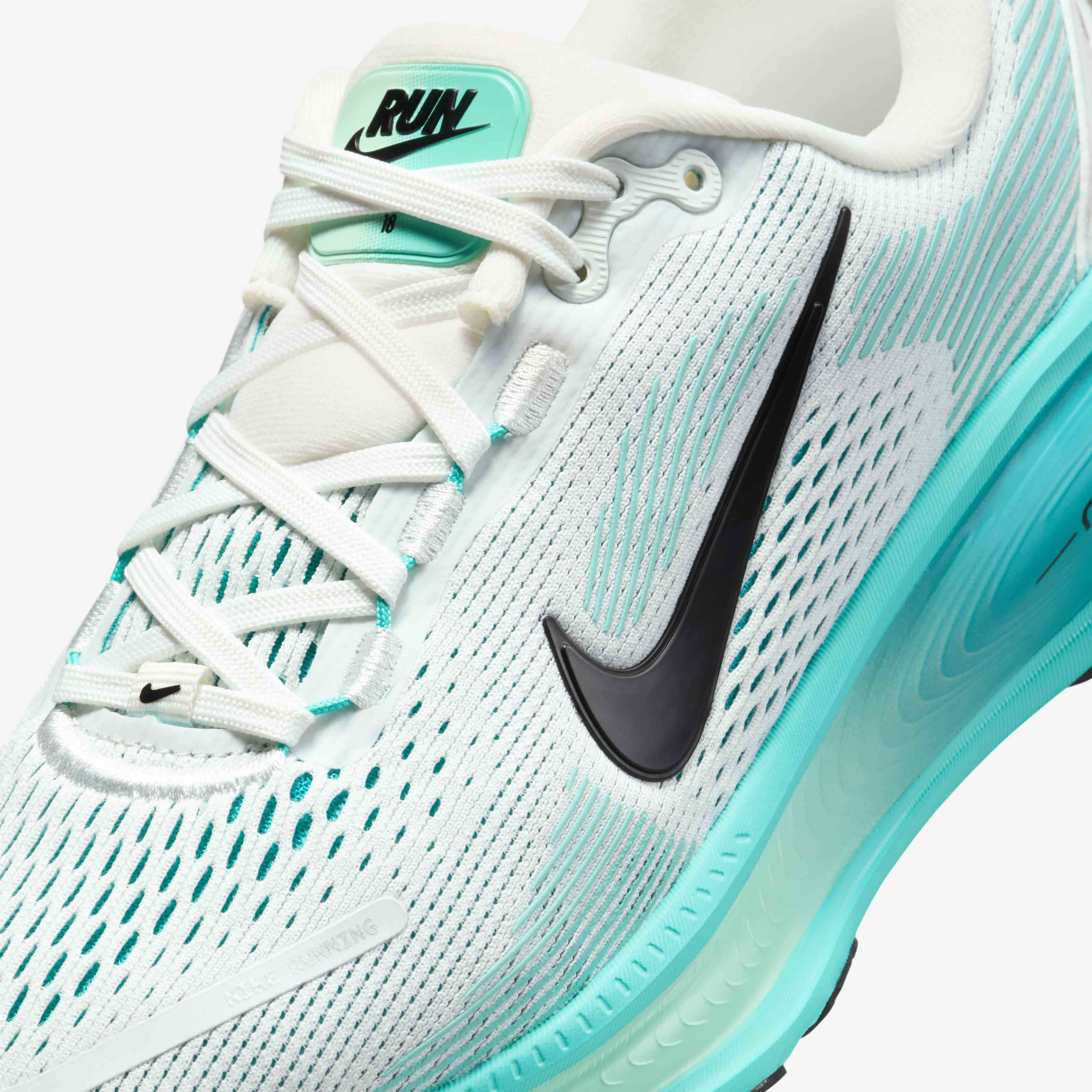 Nike Vomero 18 image number 6