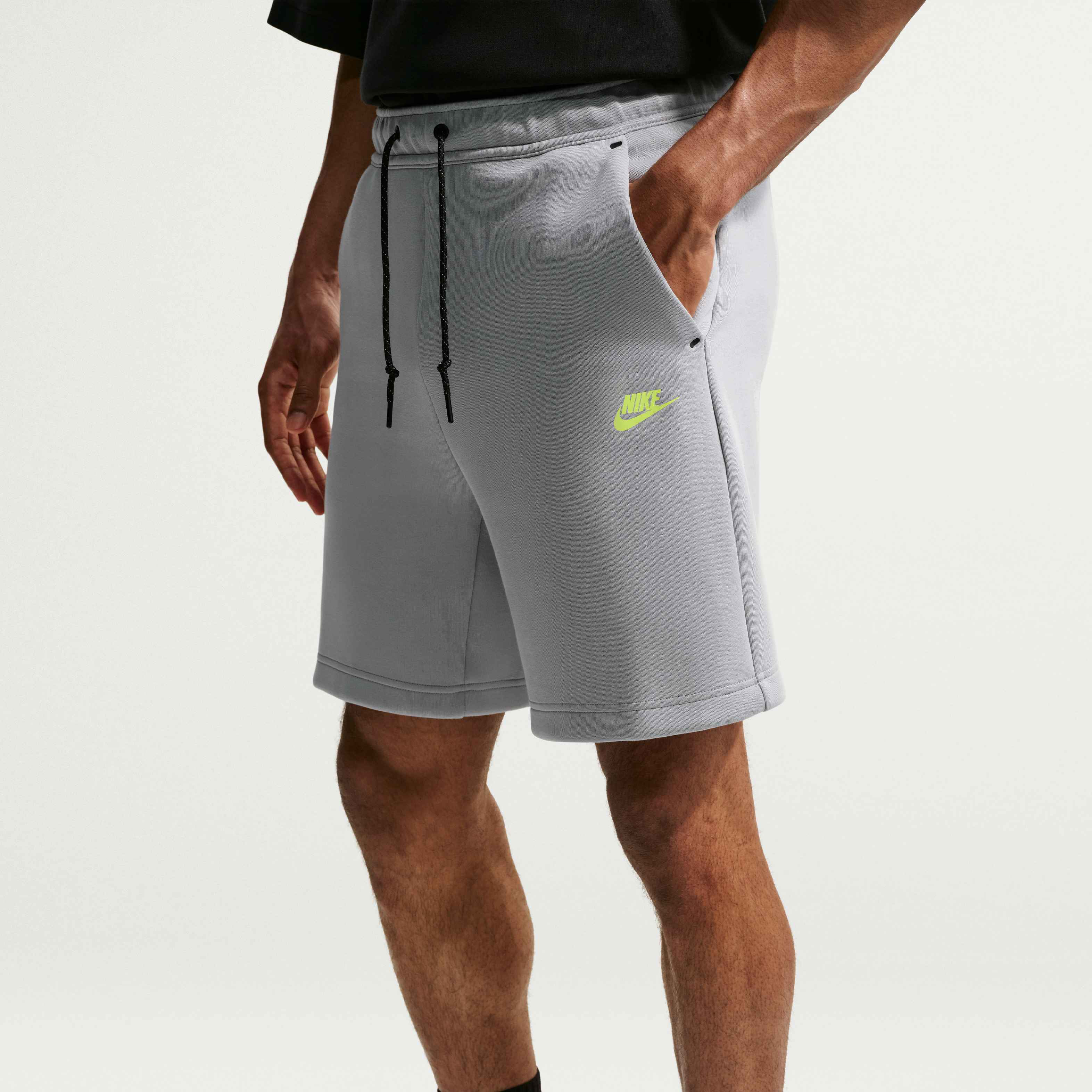 Nike Tech image number 1