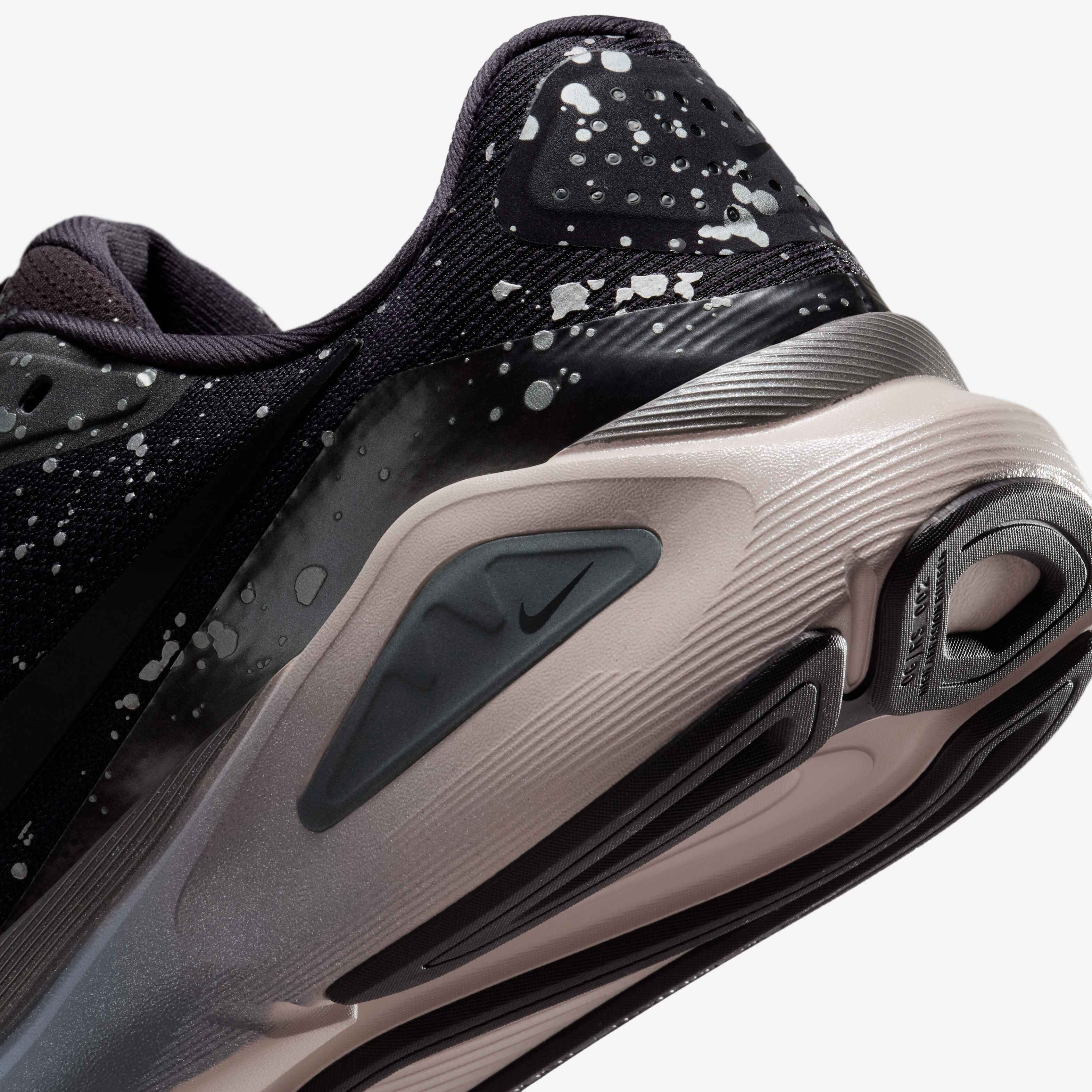 نايكي ستراكشر 26 SE image number 7