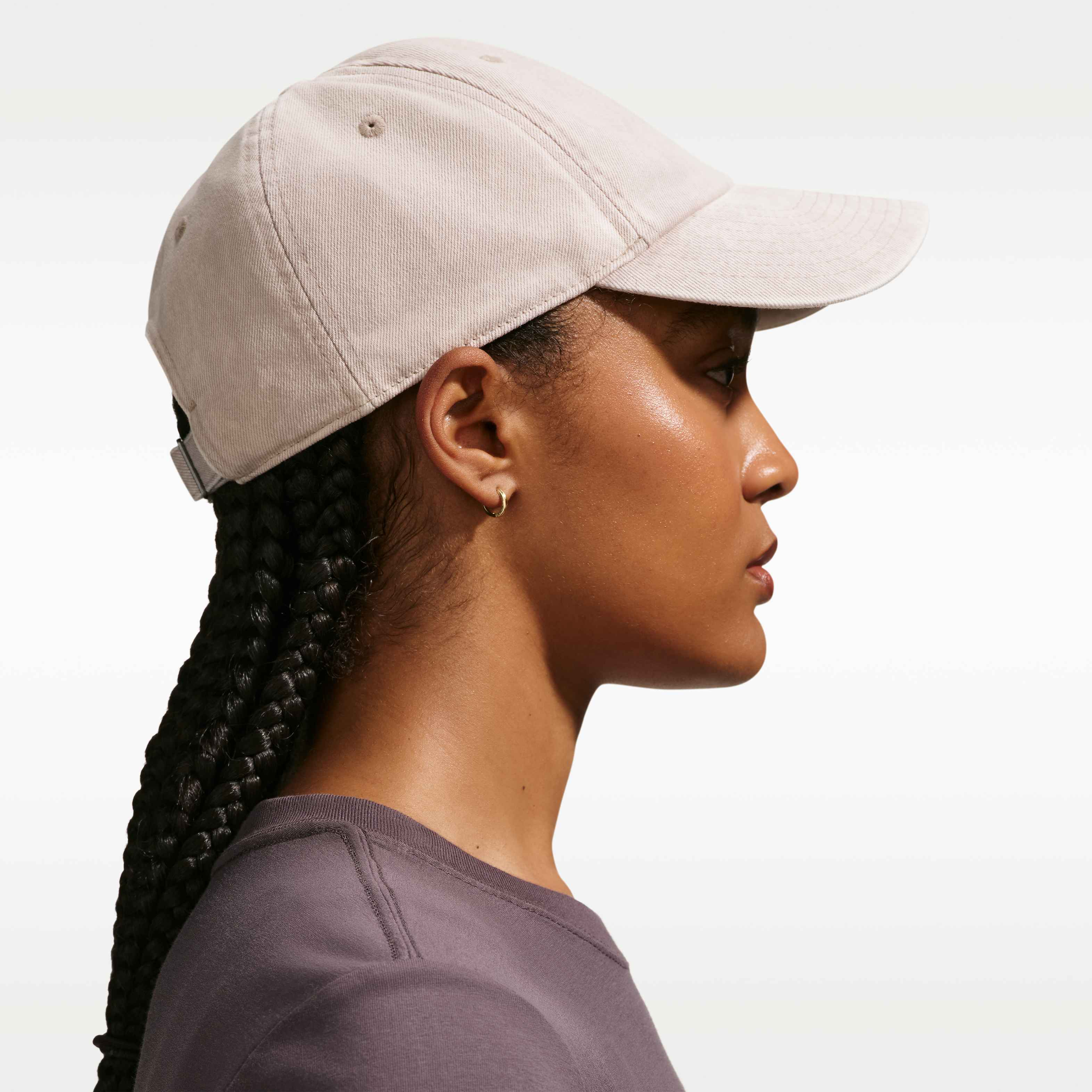 نايكي كلوب image number 1