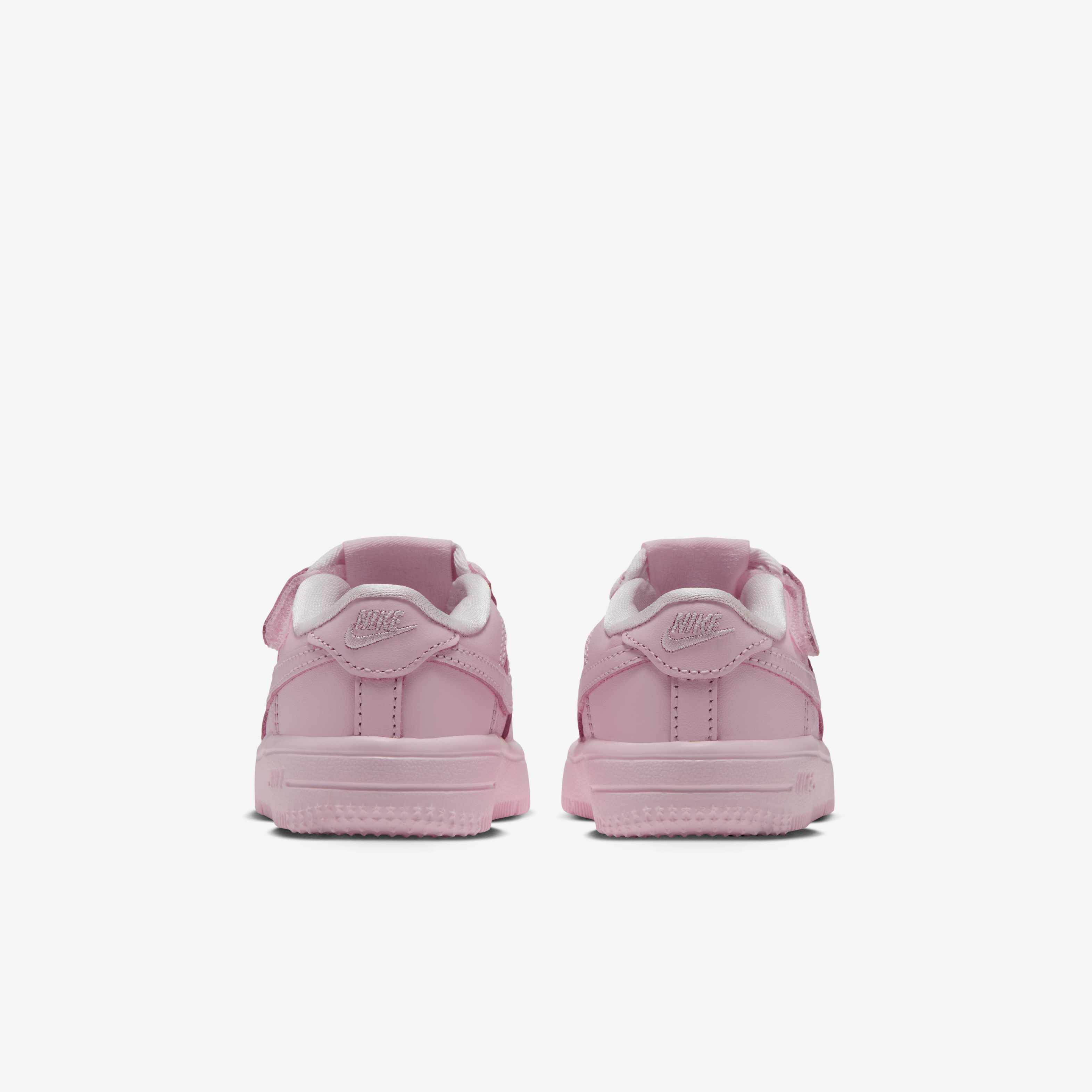 Nike Force 1 Low EasyOn image number 5