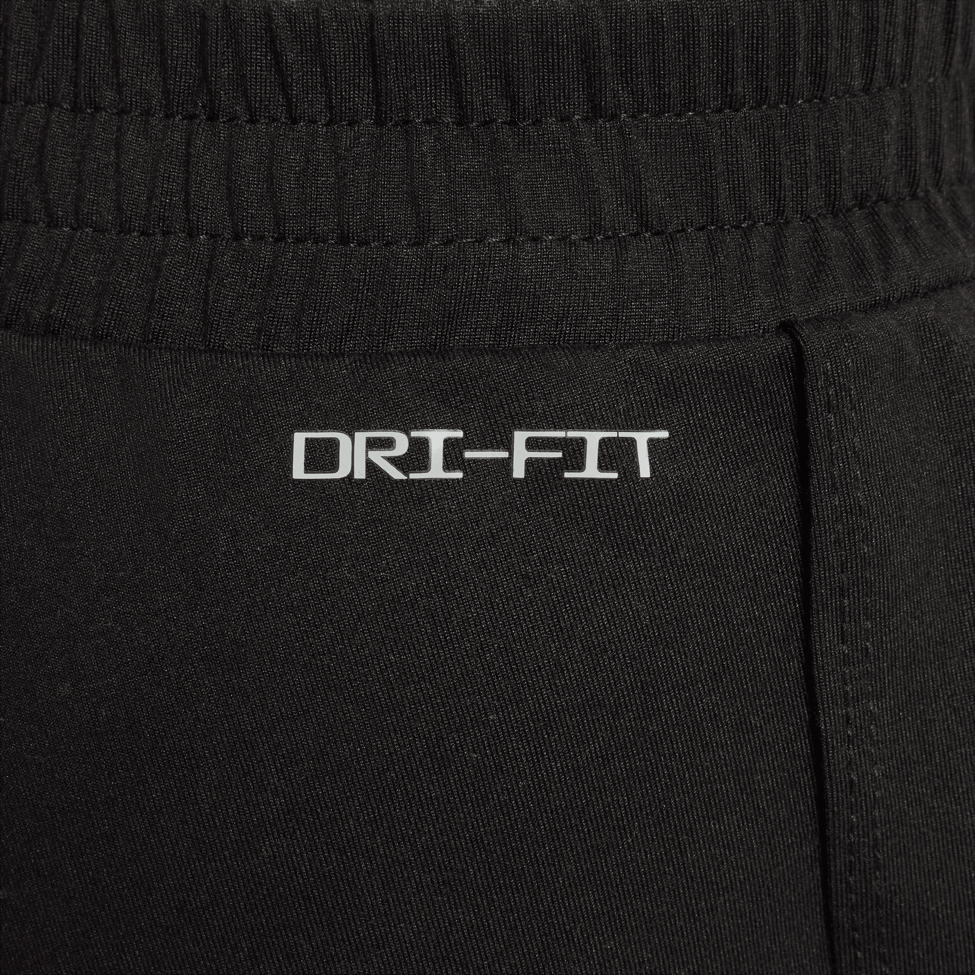 نايكي دراي-فت اول داي بلاي image number 3