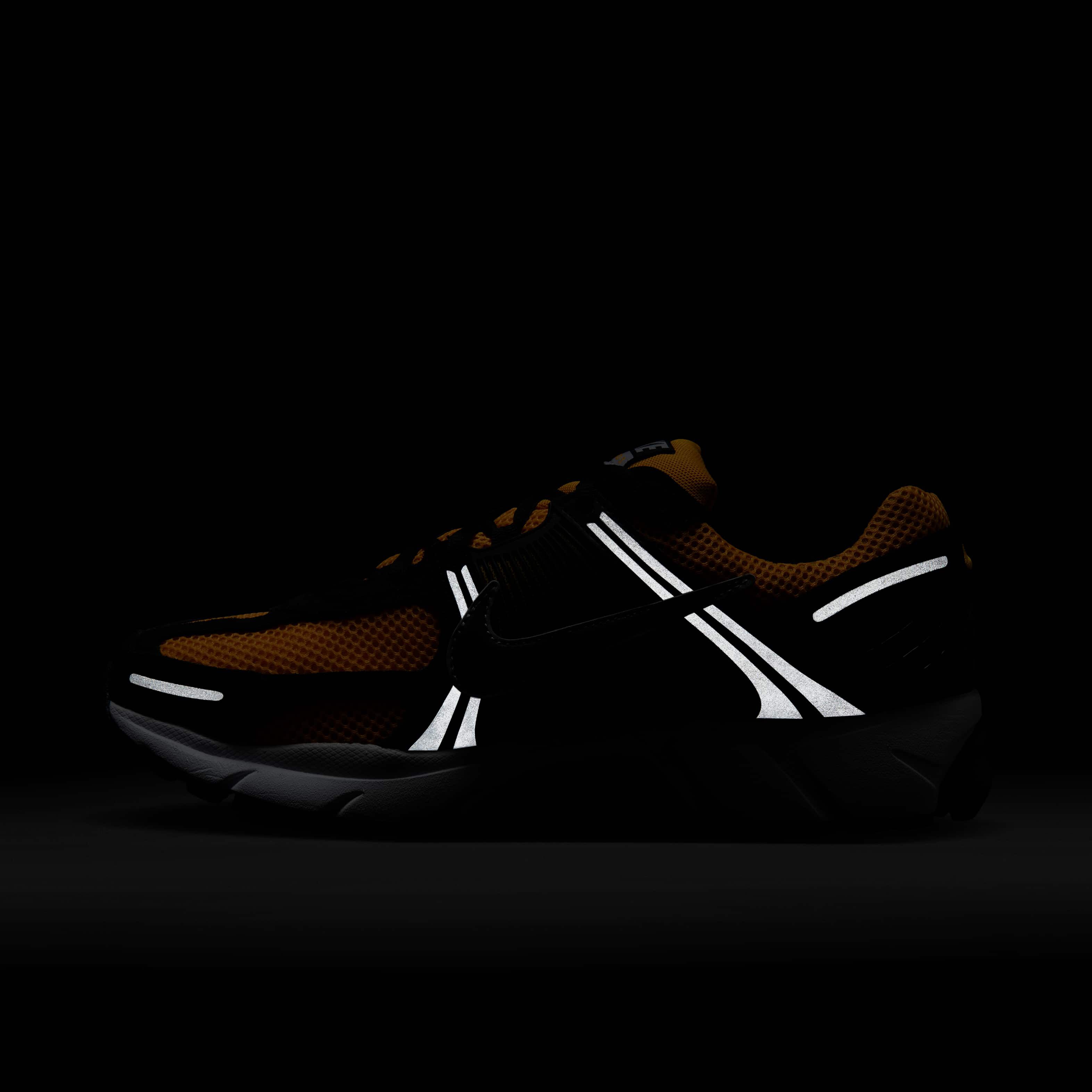 Nike Zoom Vomero 5 image number 11