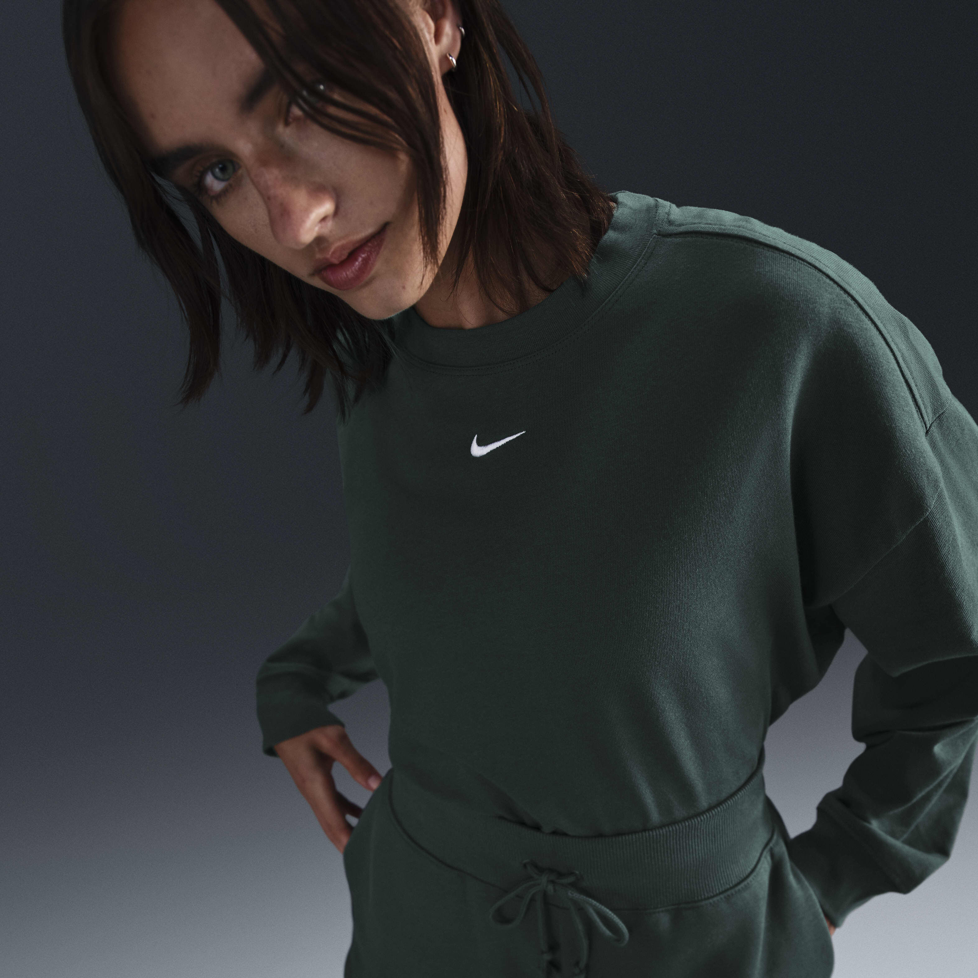 Nike Sportswear Essential image number 0