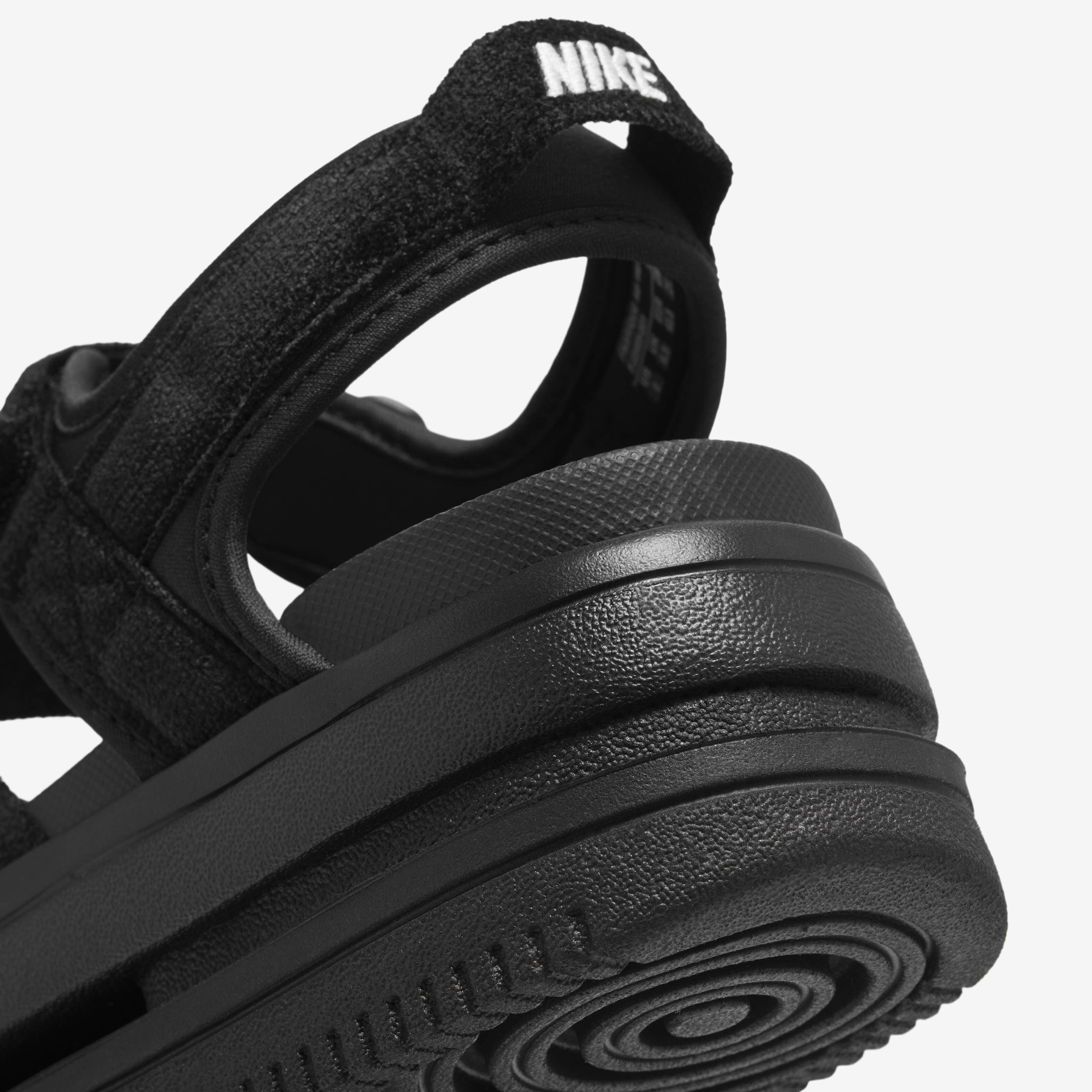Buy Nike Icon Classic SE Women s Sandals Nike Kuwait Official