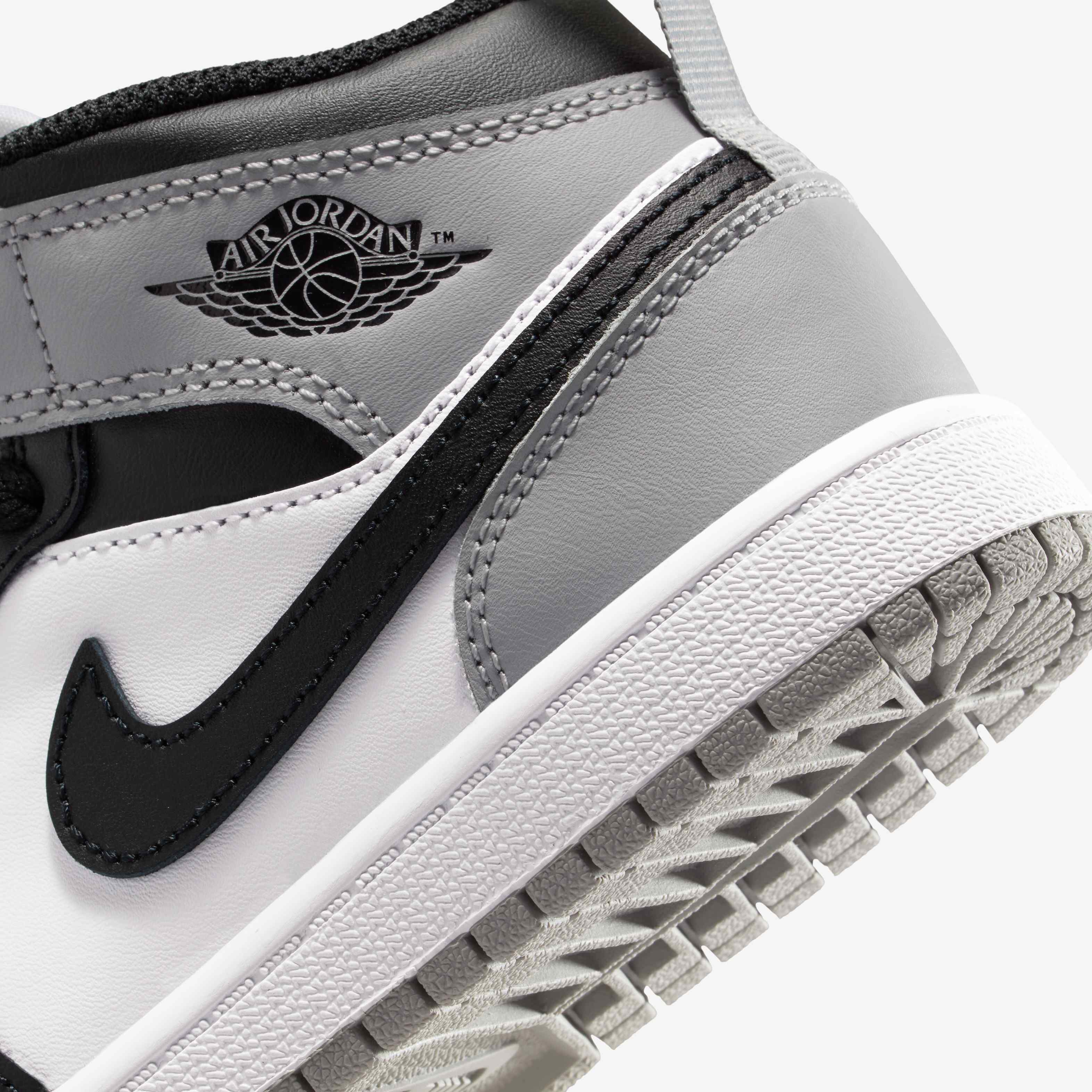 جوردن 1 ميد image number 7