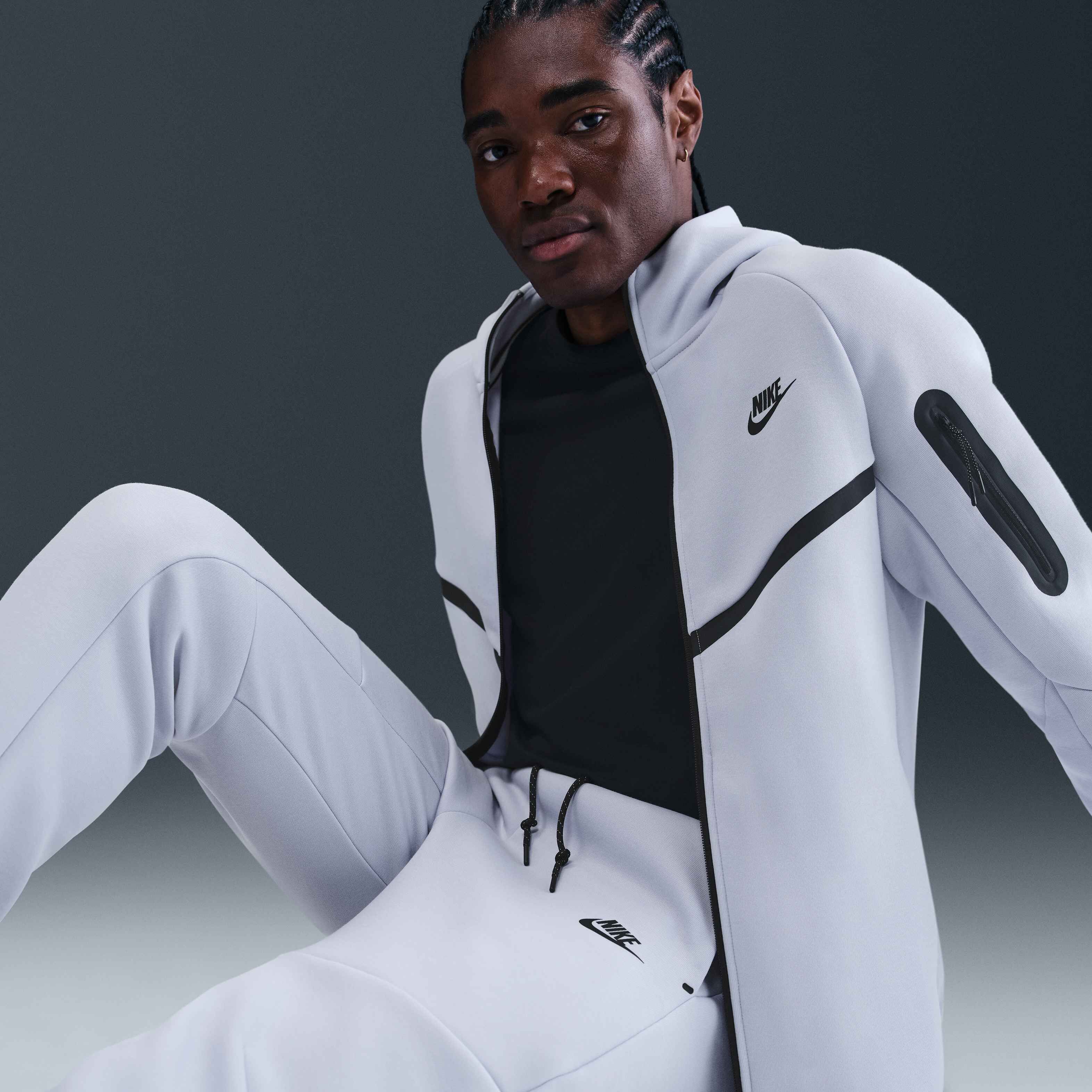 Nike Tech image number 4