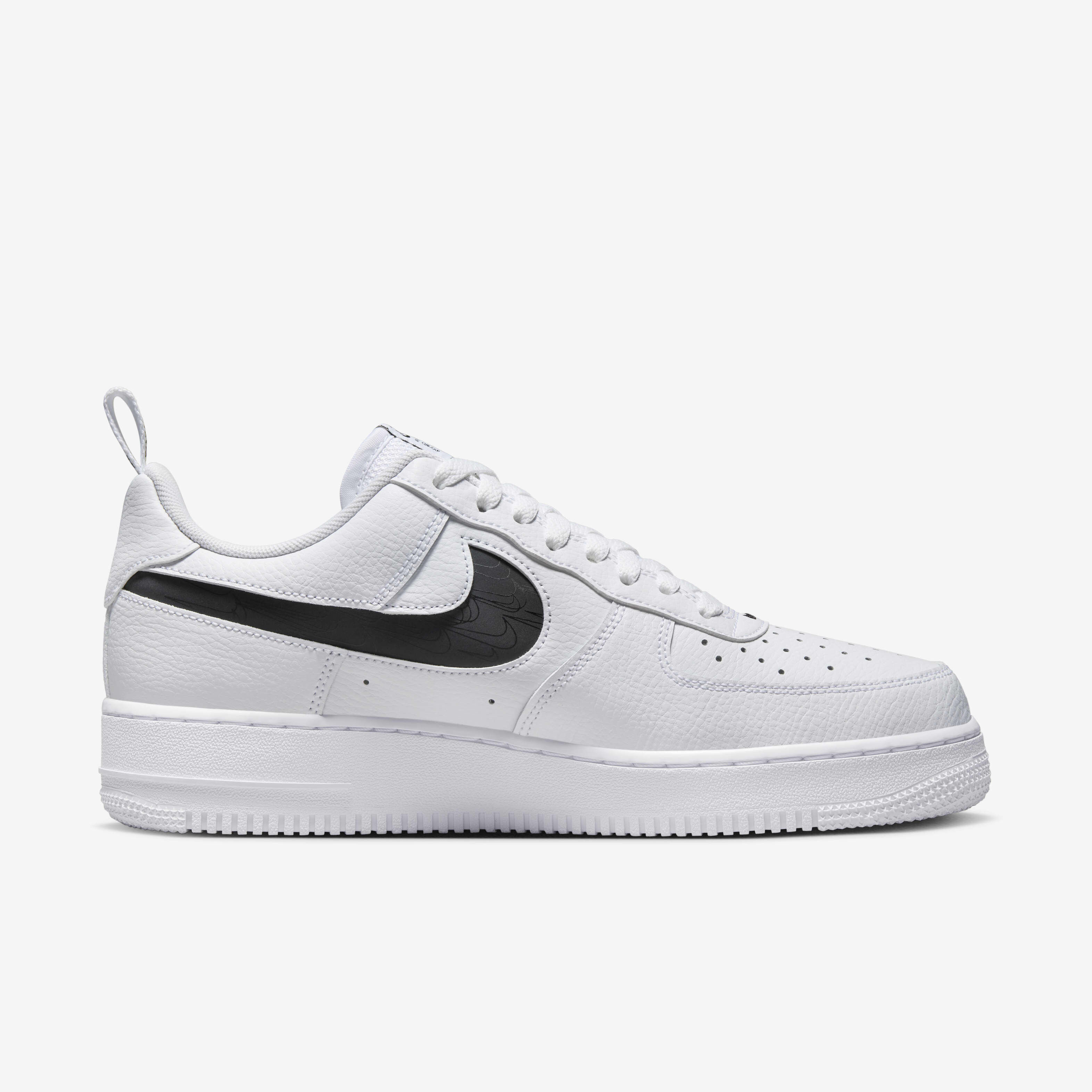 Nike Air Force 1 '07 LV8 image number 2