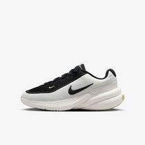 Nike Uplift SC
