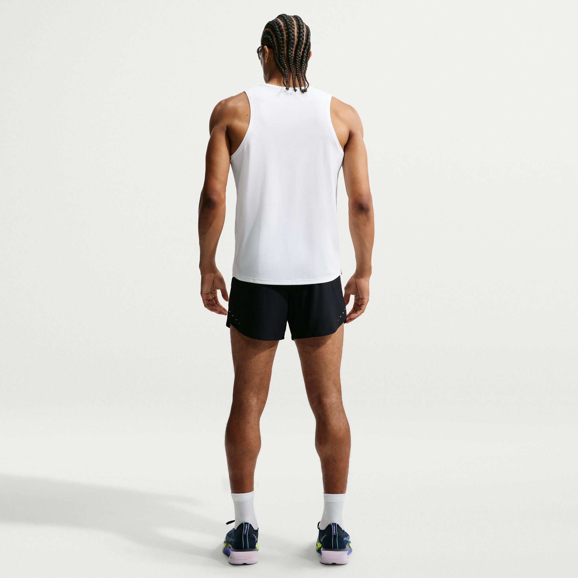 Nike Stride image number 1