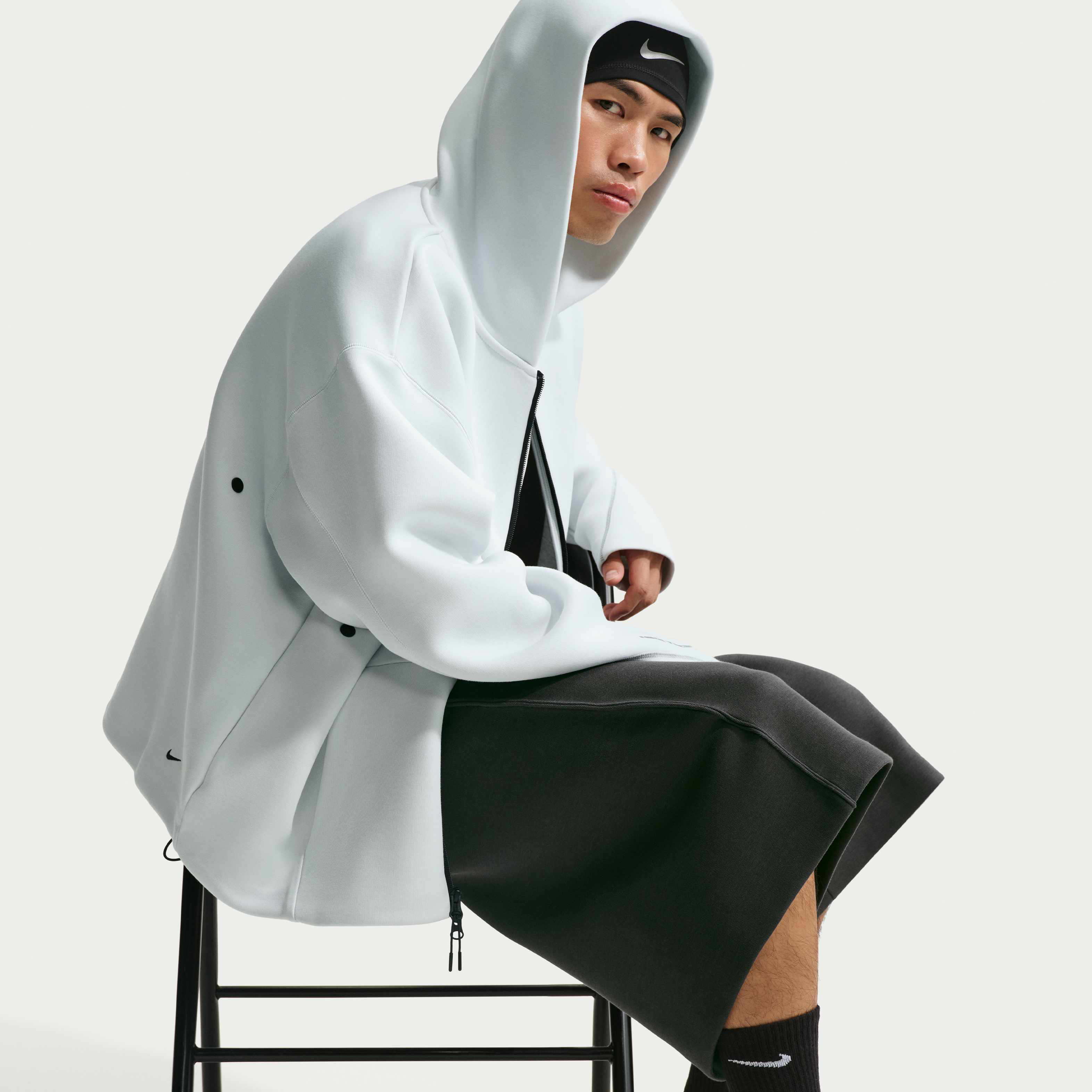 Nike Tech image number 3