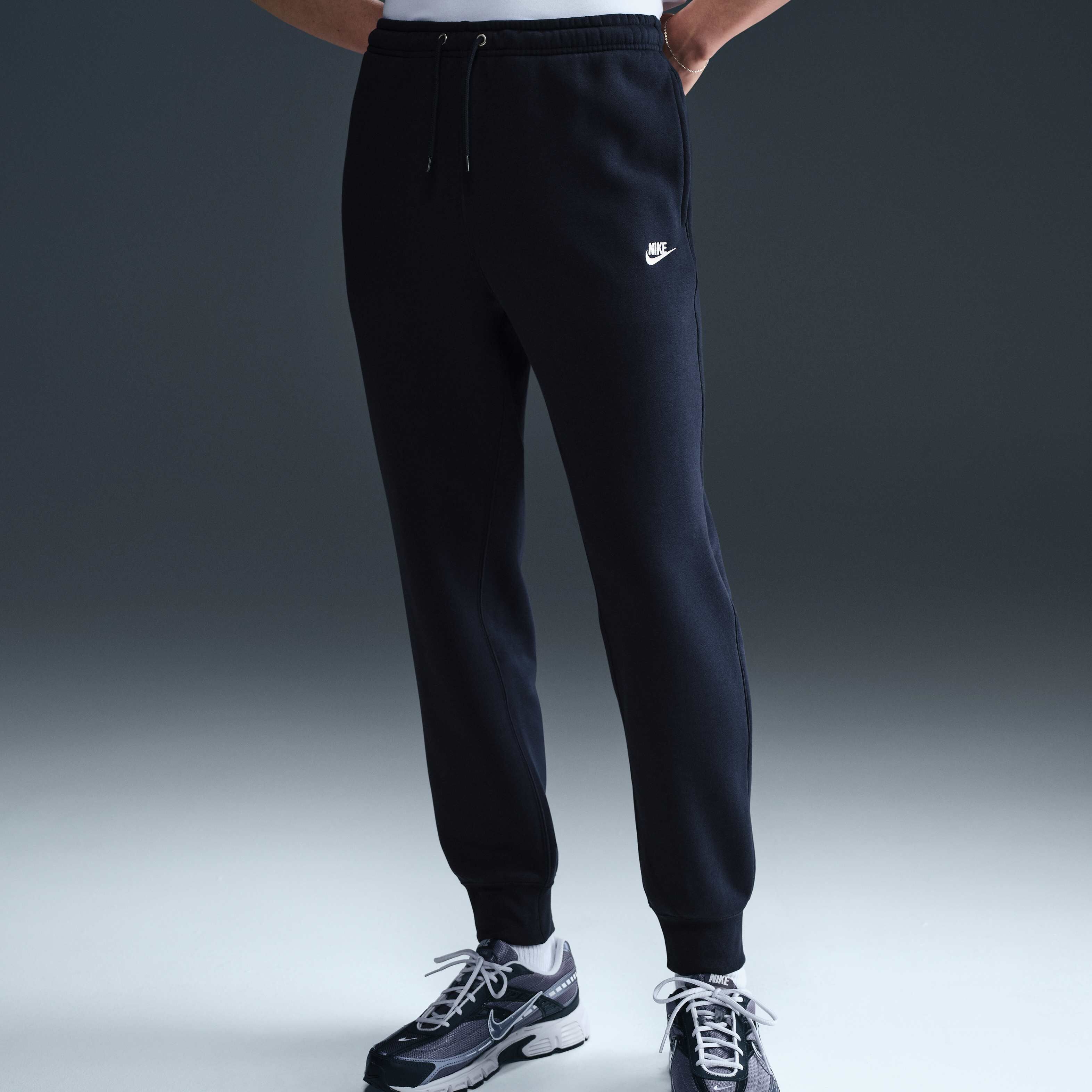 Nike Club image number 1