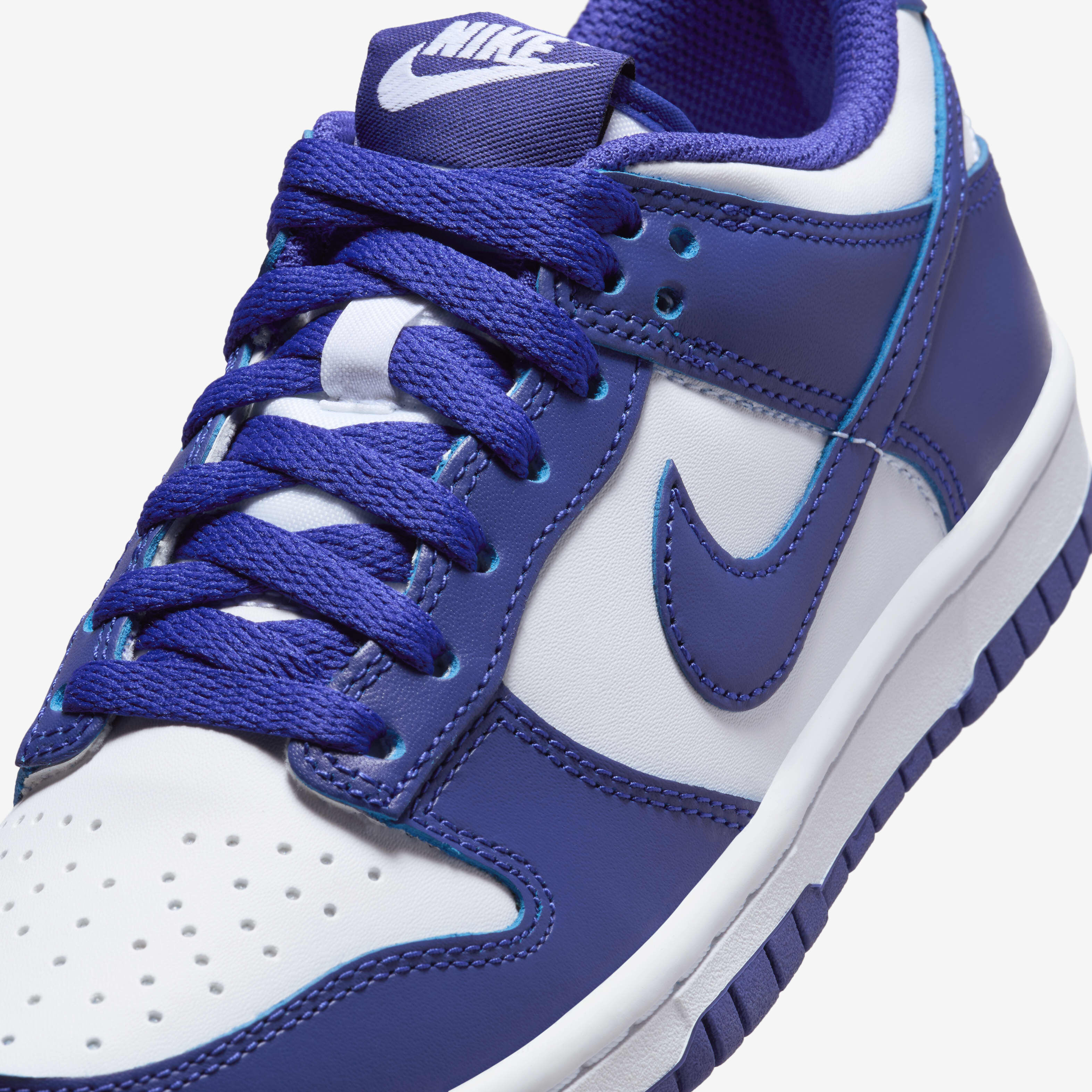 Buy Nike Dunk Low Older Kids Shoes White University Red Concord Nike Kuwait Official