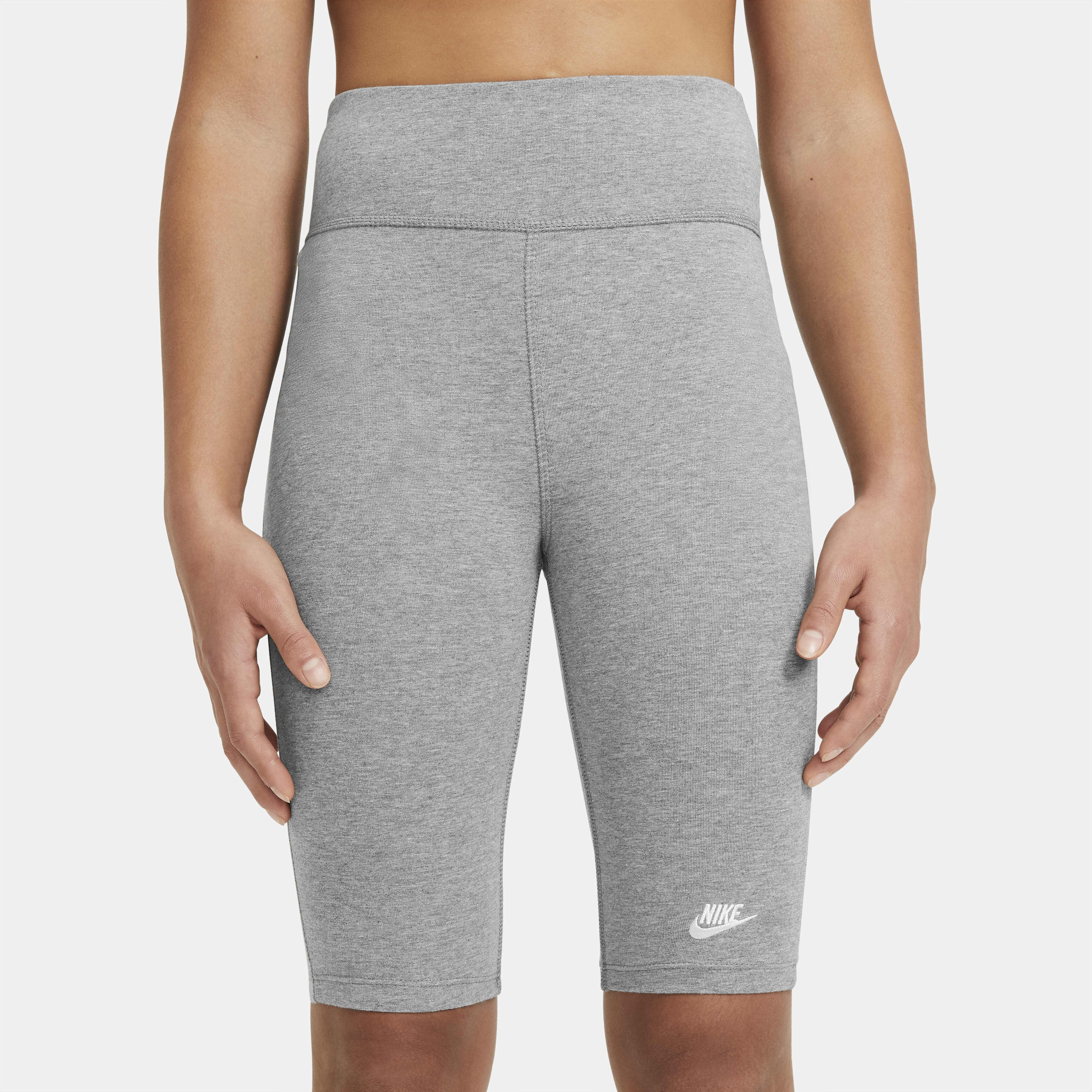 نايكي سبورتسوير image number 1