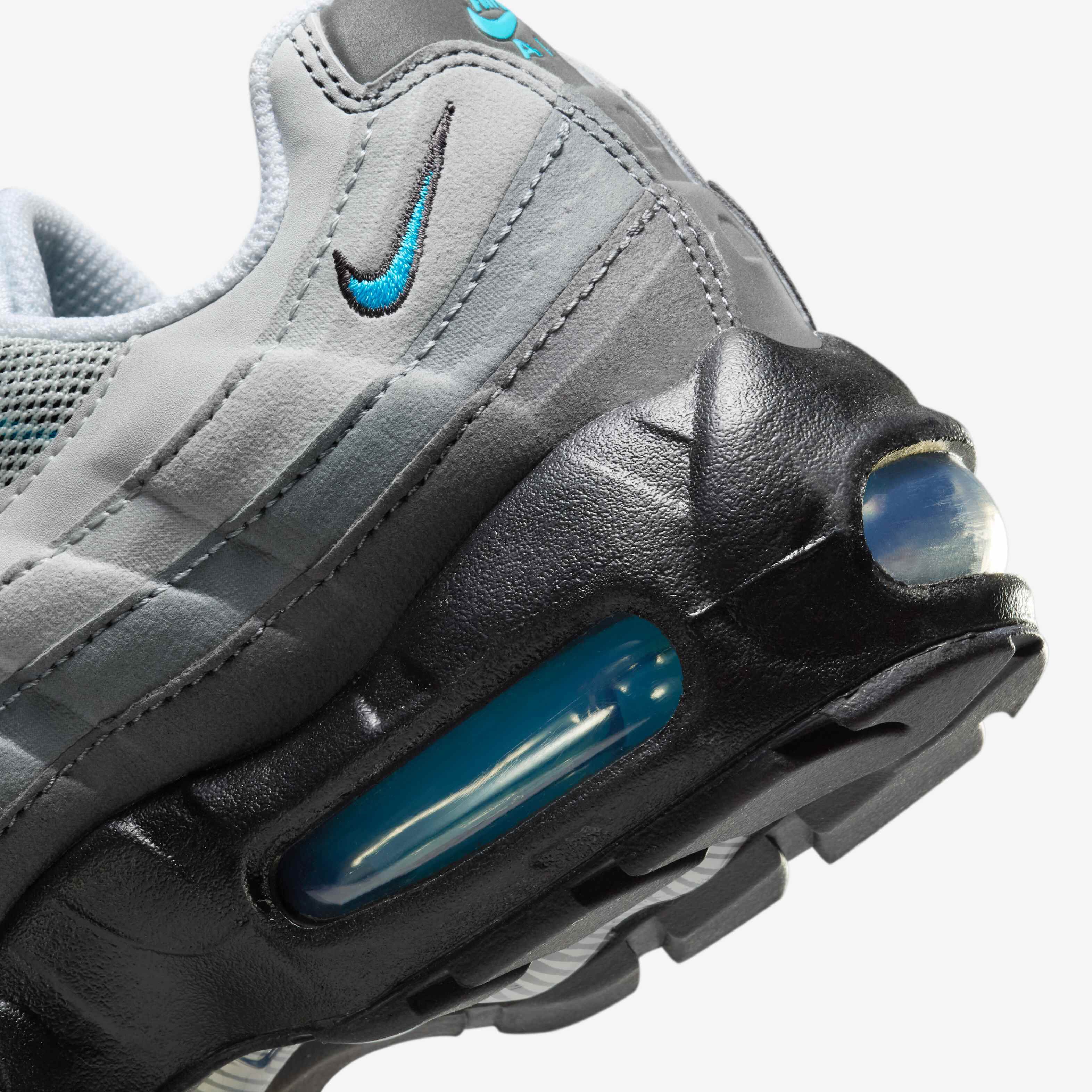 Nike Air Max 95 image number 7