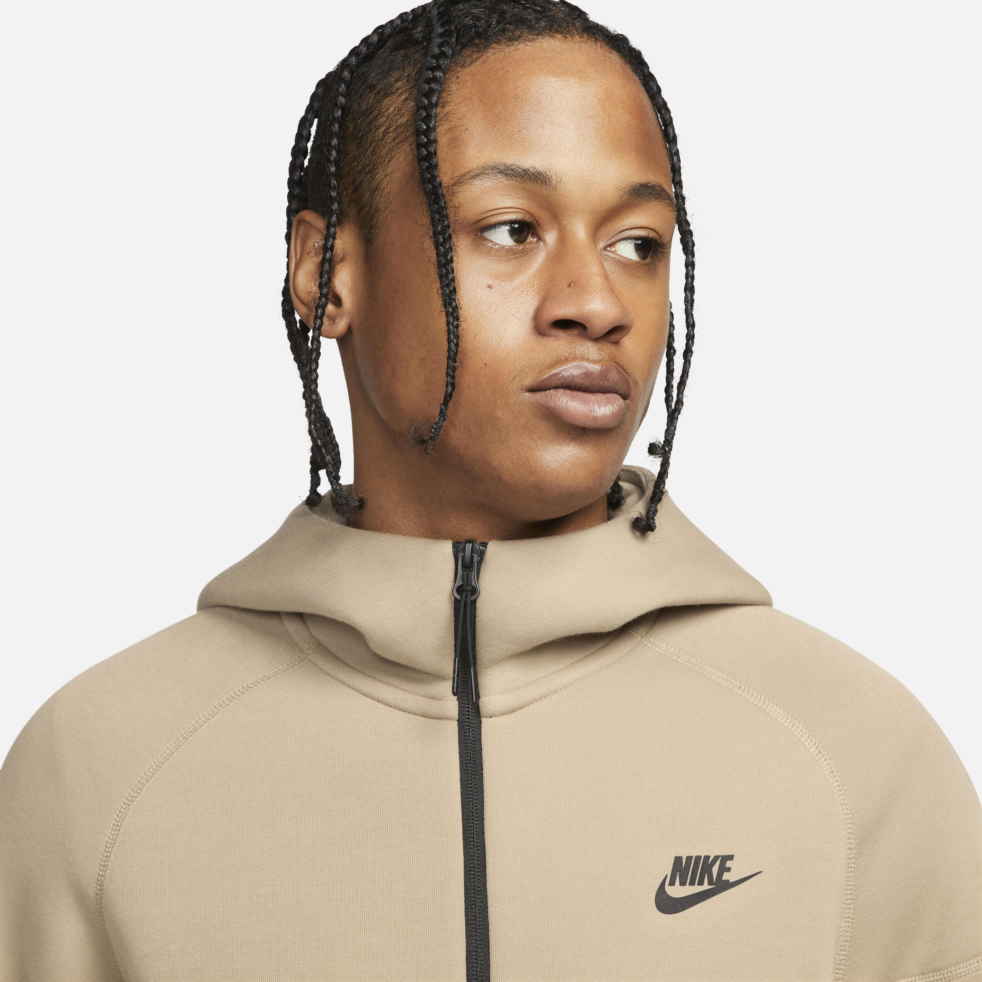 نايكي سبورتسوير تك فليس ويندرانر image number 2