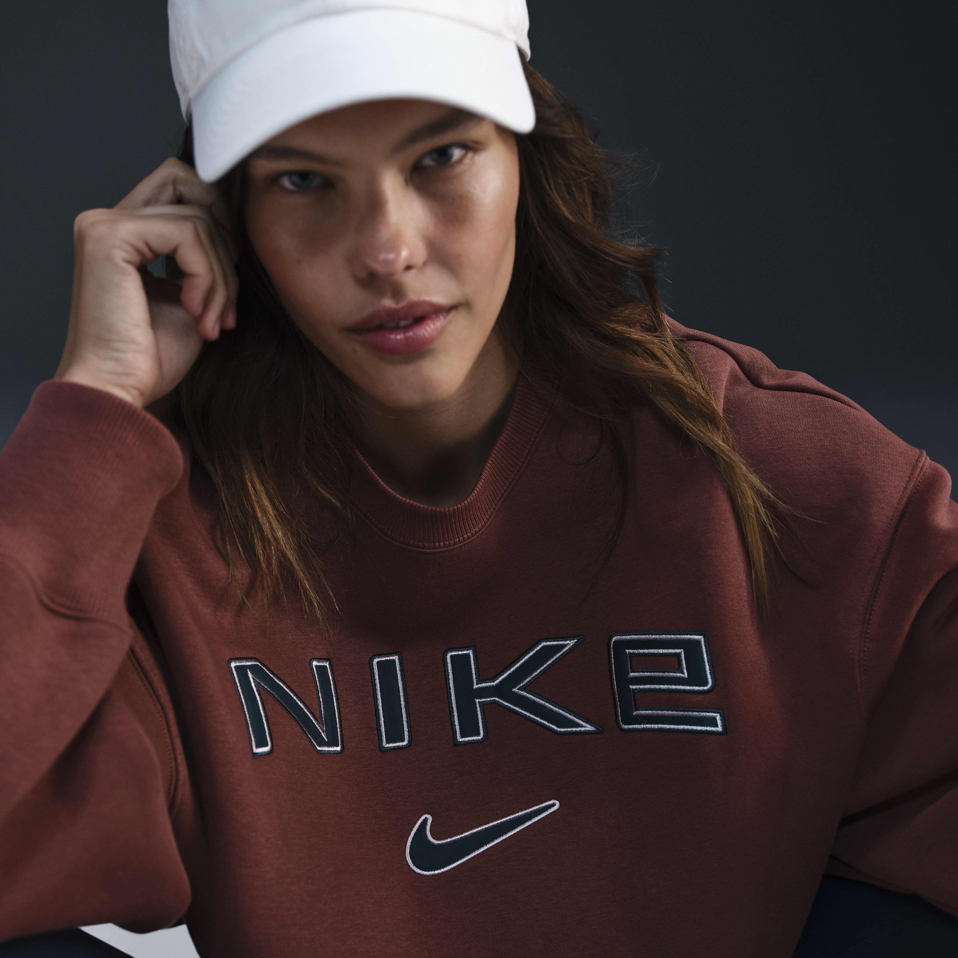 Maroon nike sweatshirt womens clearance