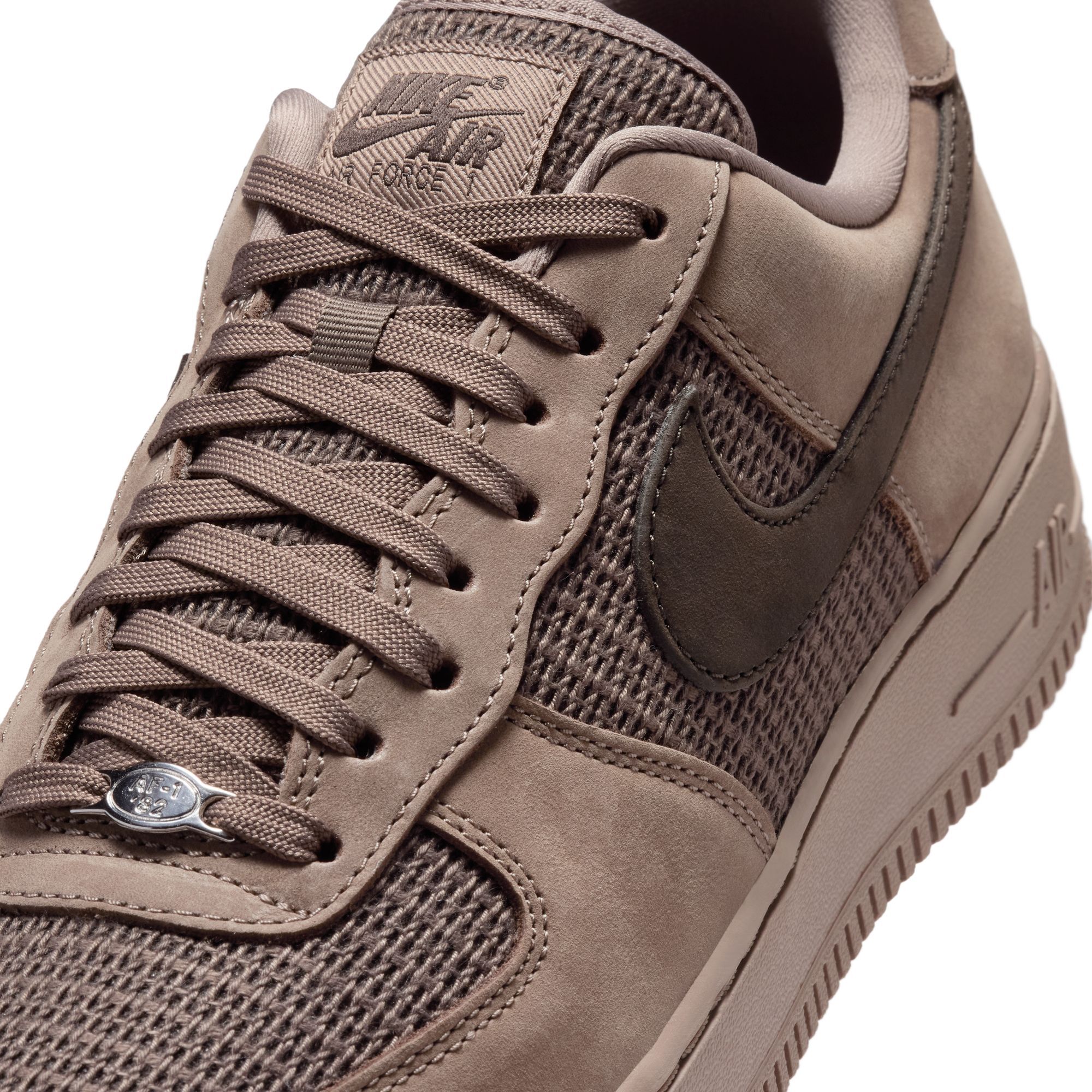 Nike Air Force 1 '07 LV8 image number 9