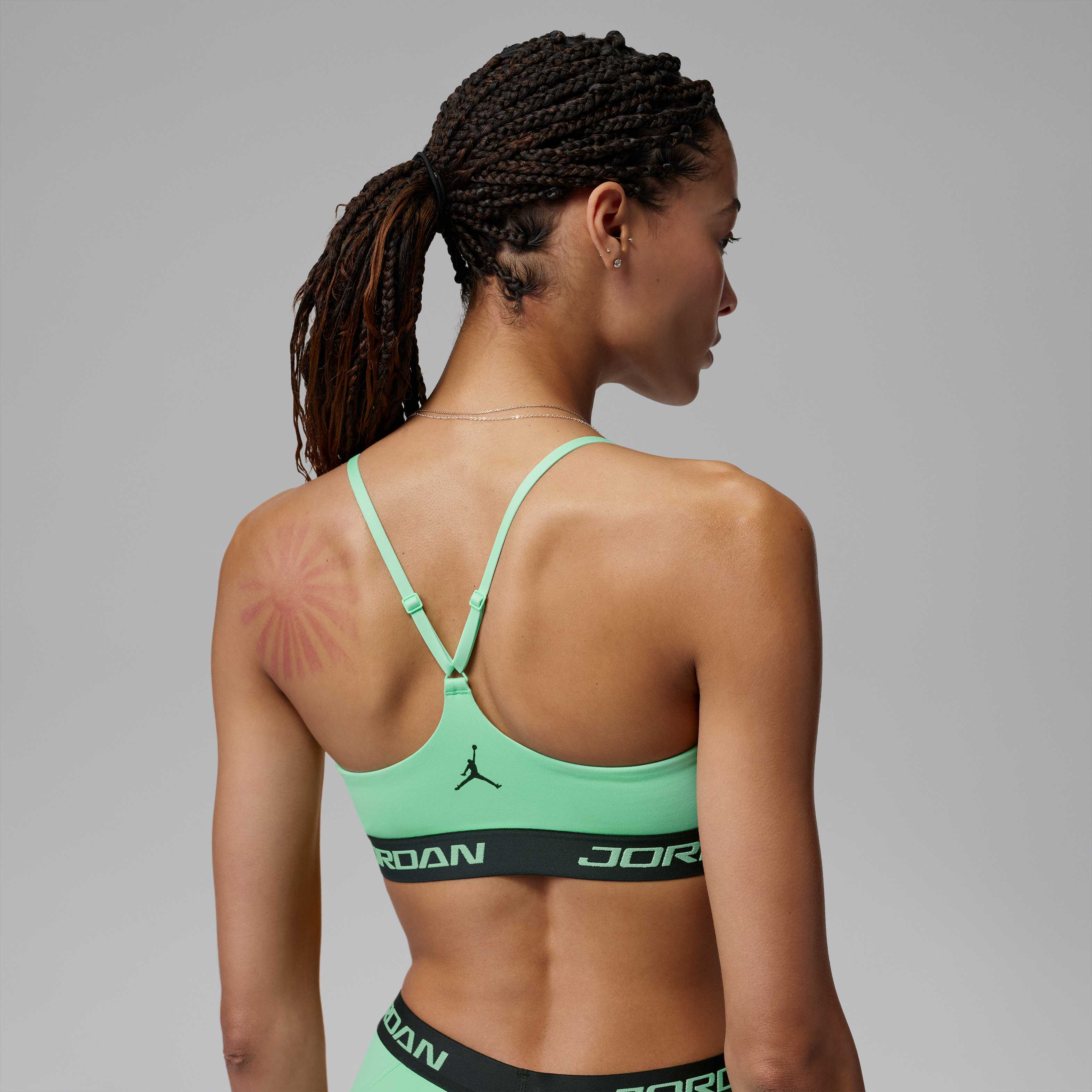 جوردن سبورت إسينشالز إندي لايت سابورت image number 1