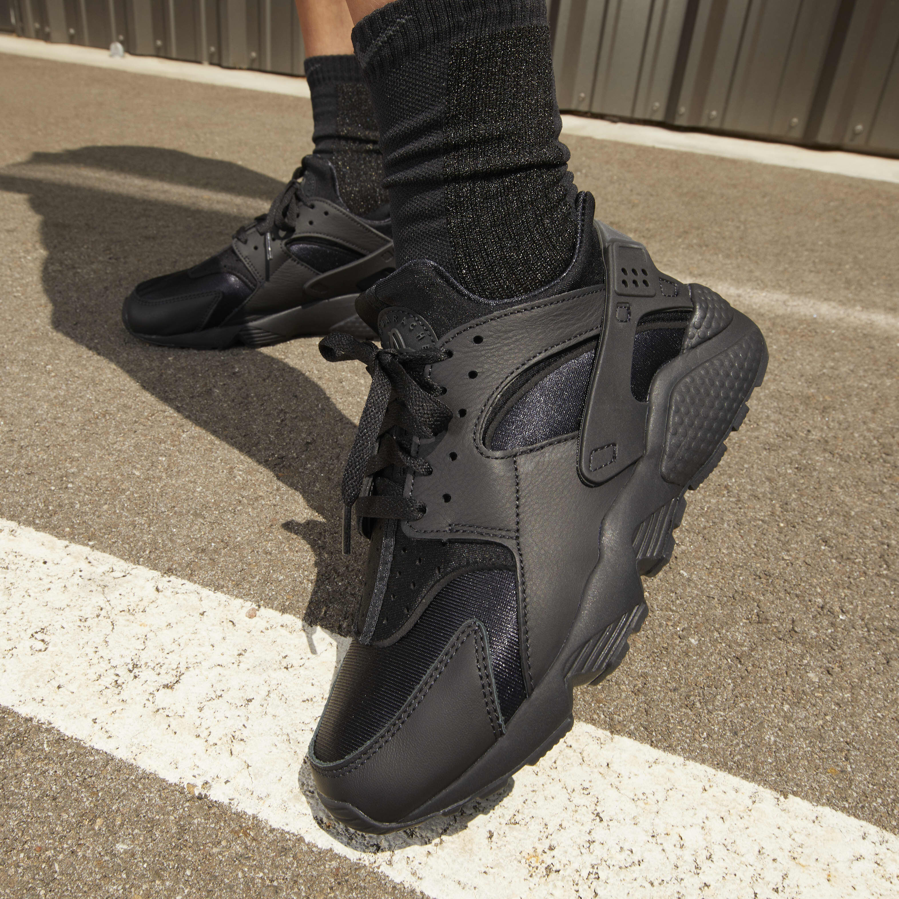 Nike air huarache women's shoe top