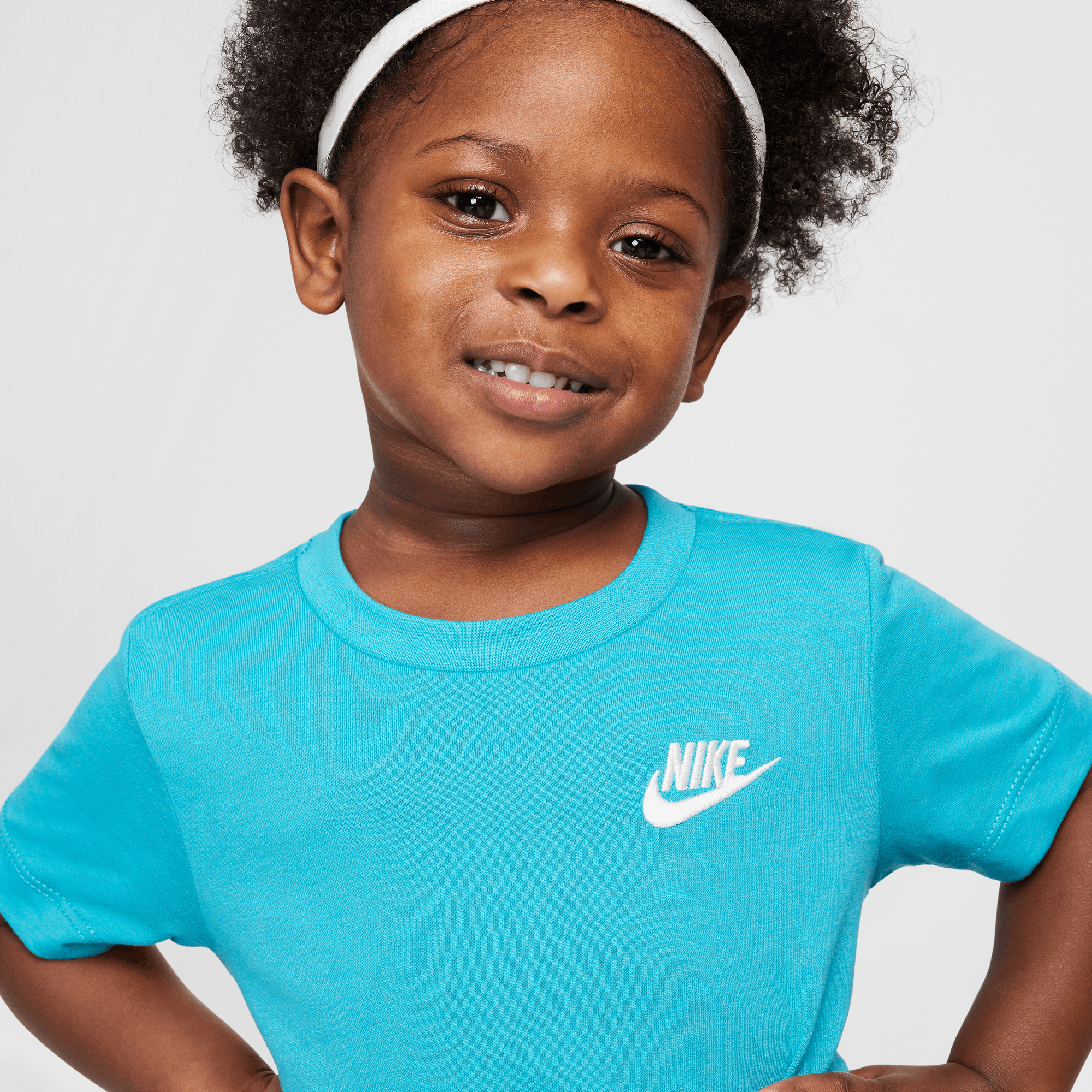 Nike Club image number 2