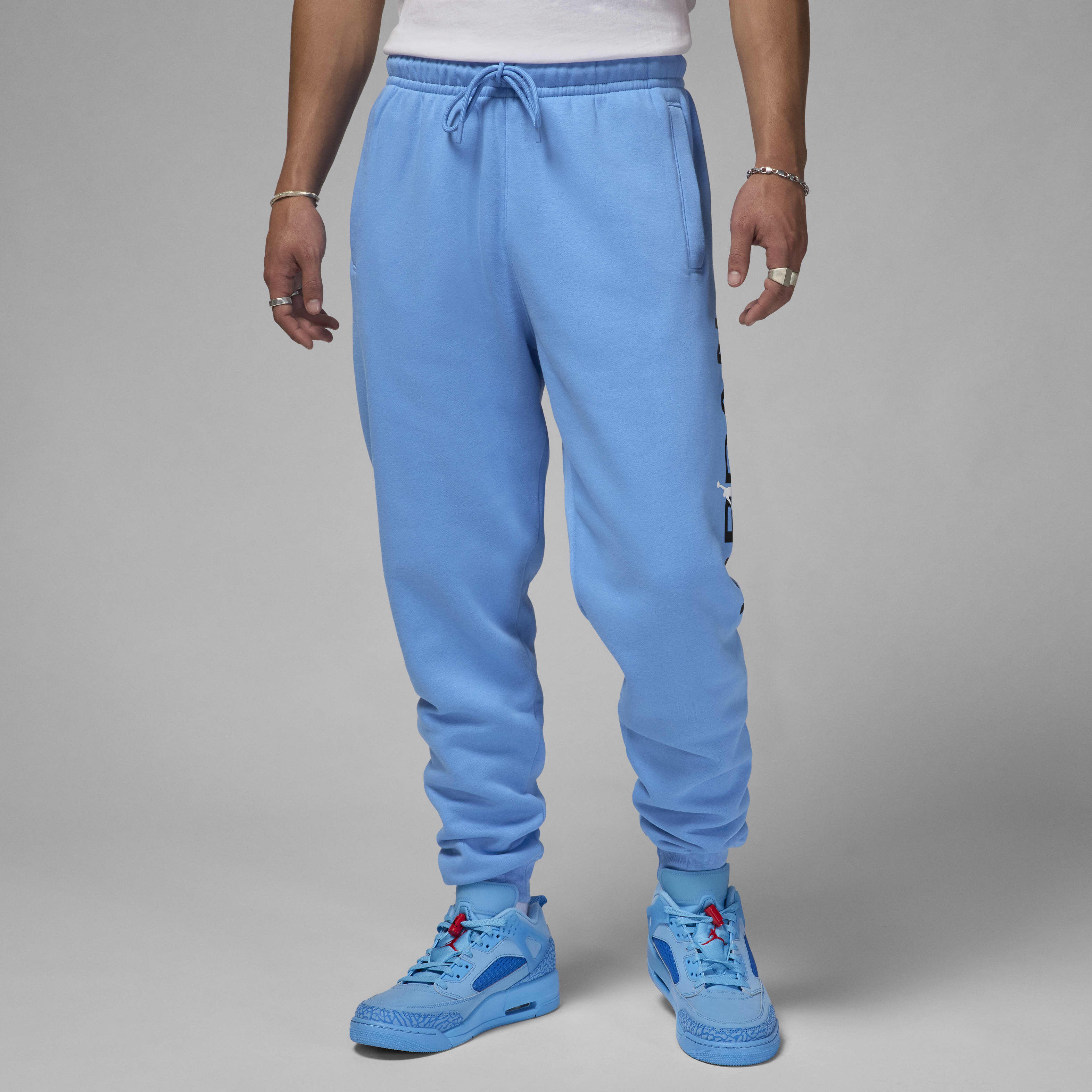 Buy Jordan Essentials Men s Fleece Joggers Nike Kuwait Official