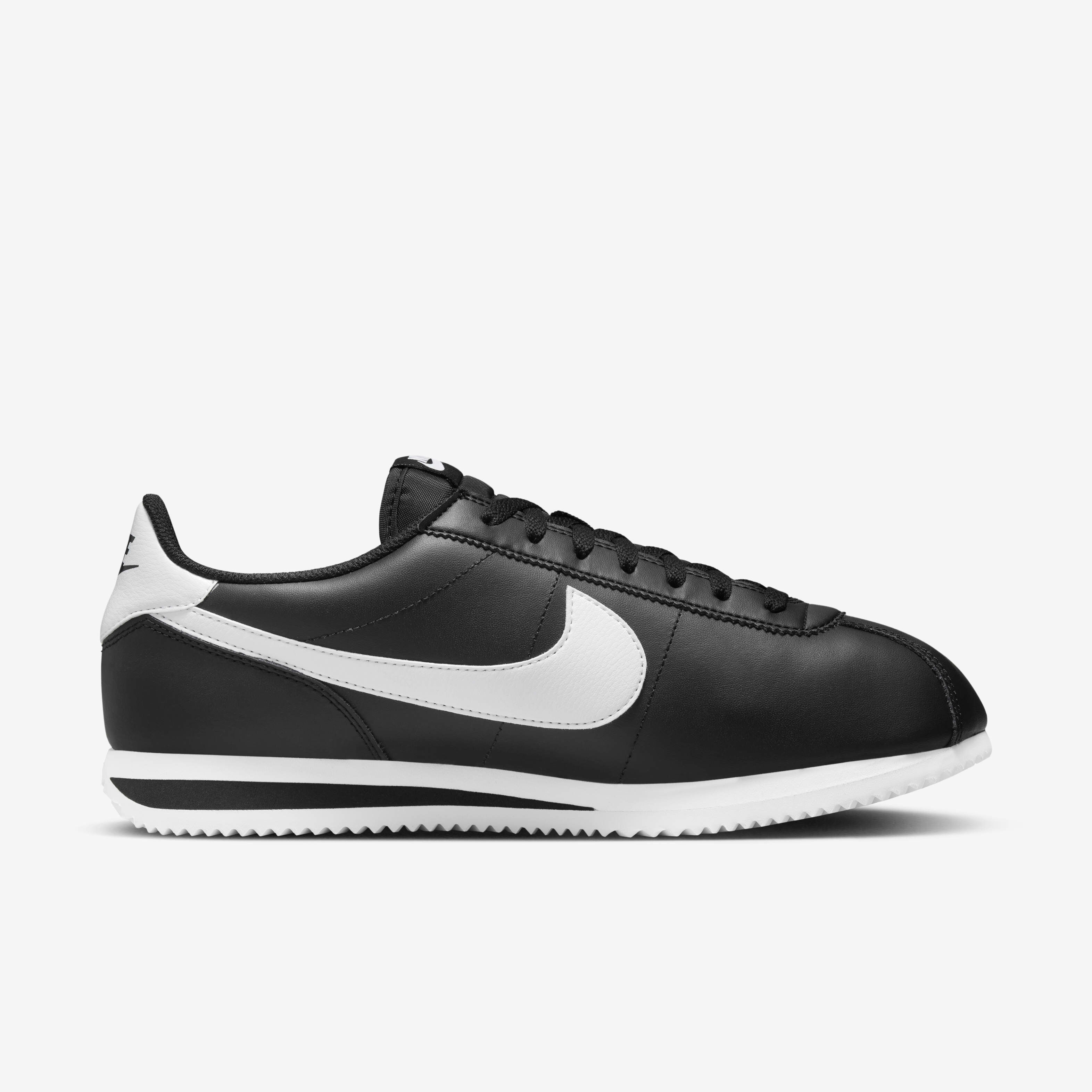 Buy Nike Cortez Leather Men s Shoes Nike Kuwait Official