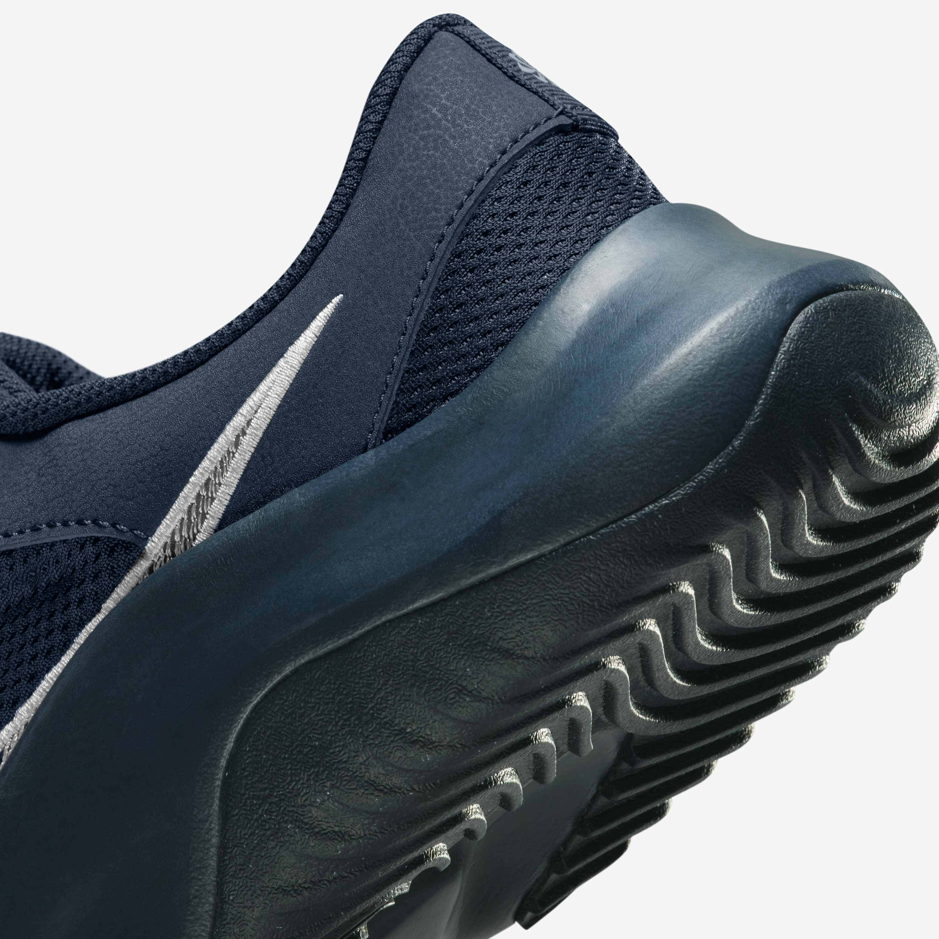 Nike Legend Essential 3 Next Nature image number 8